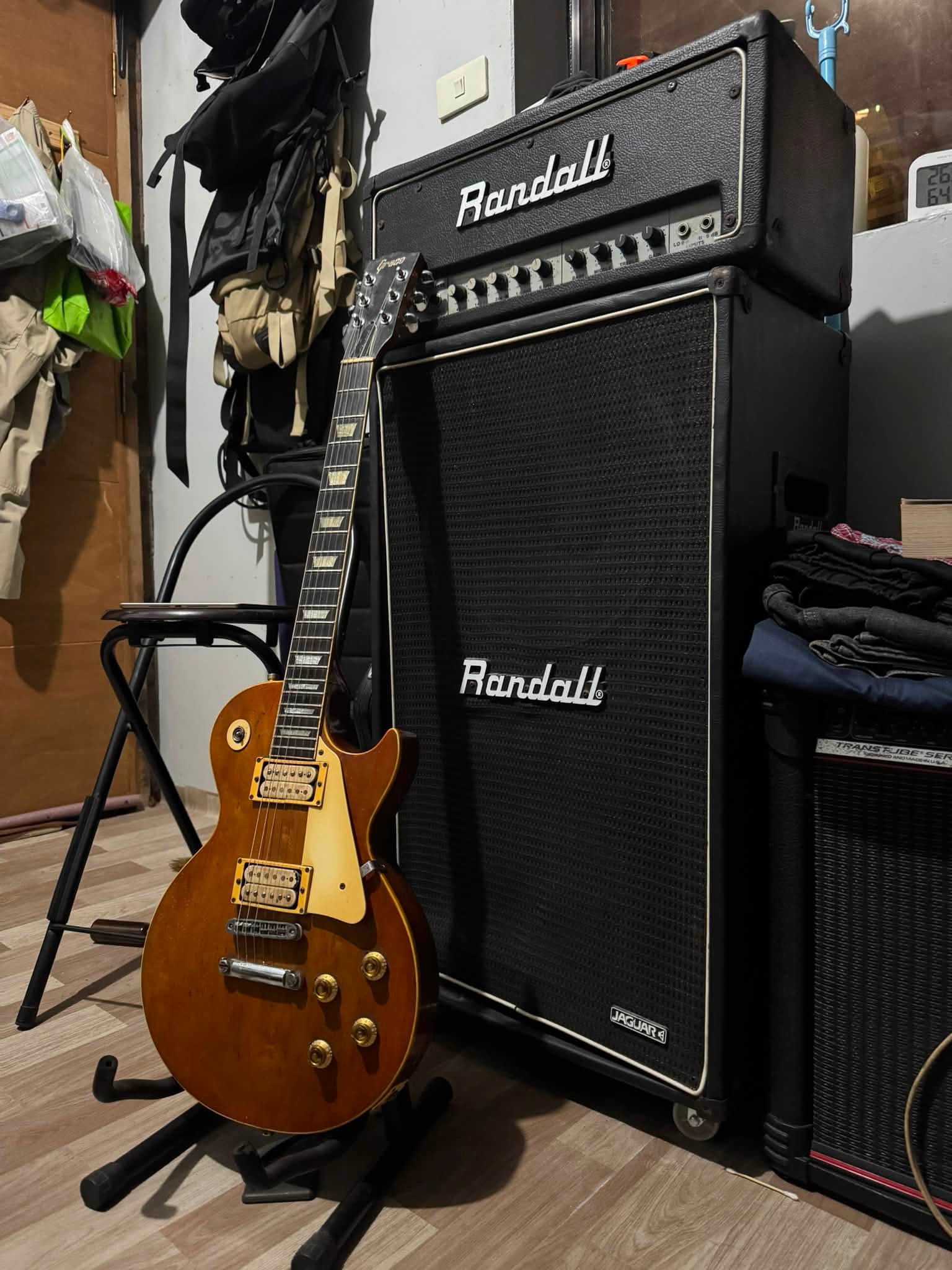 Greco EGF 1200 Guitar Features and Comparisons