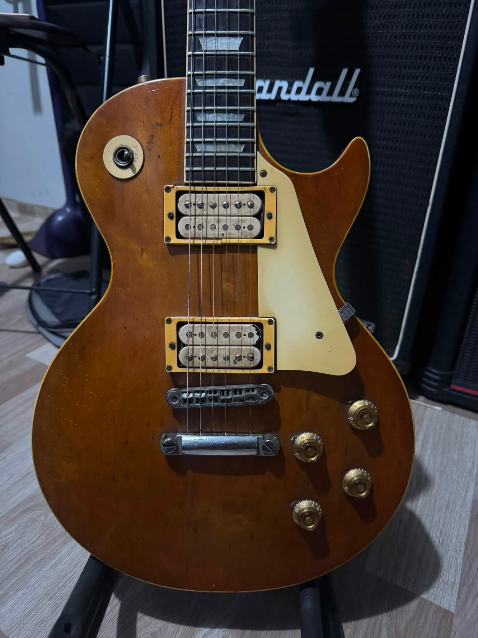 Greco EGF 1200 Guitar Features and Comparisons