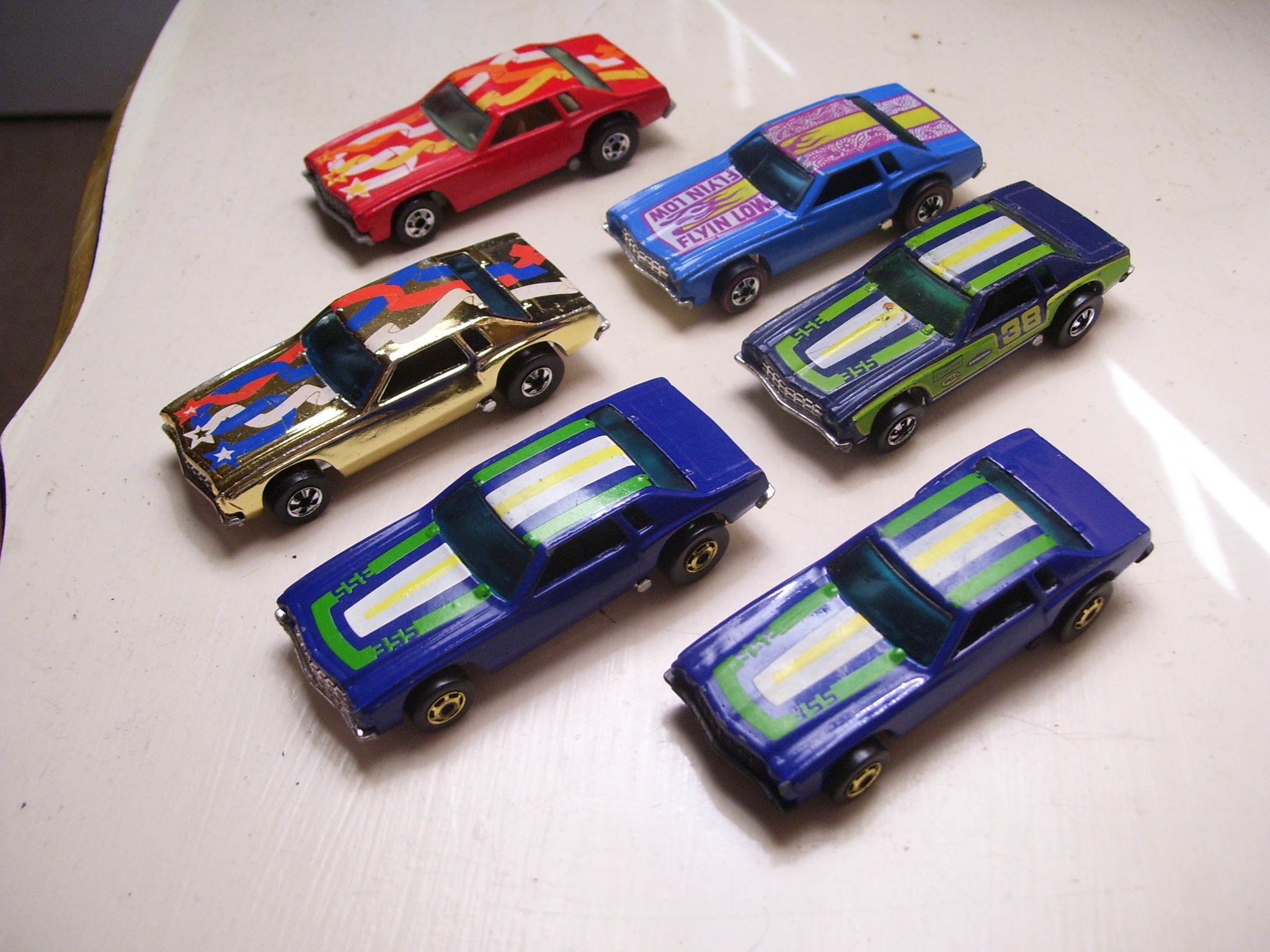 kleine Sammlung von DTM/ Tourenwagen Base Caps