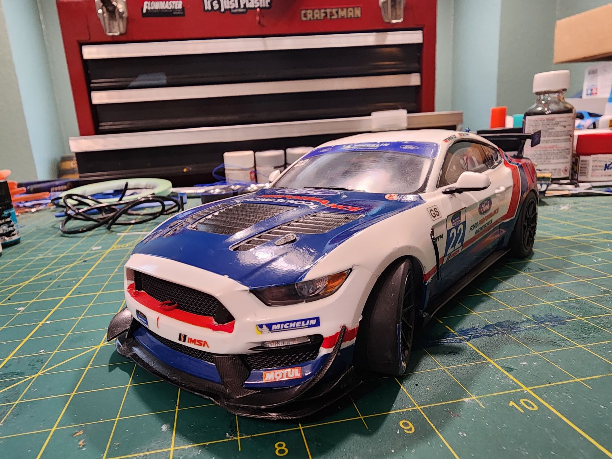 NASCAR Modeling | Hi! Any suggestion the color of blue this GT4 Car? I ...