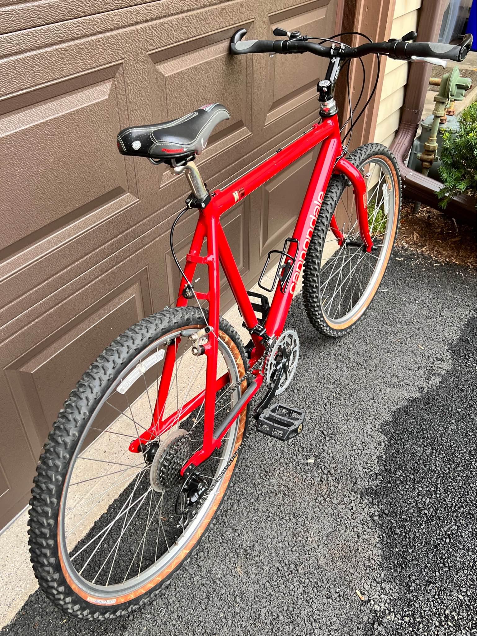 Vintage 1990s Cannondale M700 mountain bike for decoration