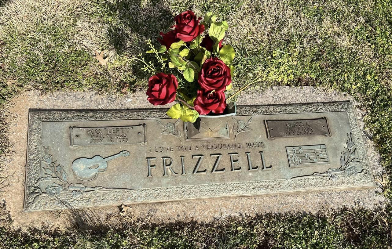 Lefty Frizzell's grave on Music Row in Goodlettsville, Tennessee