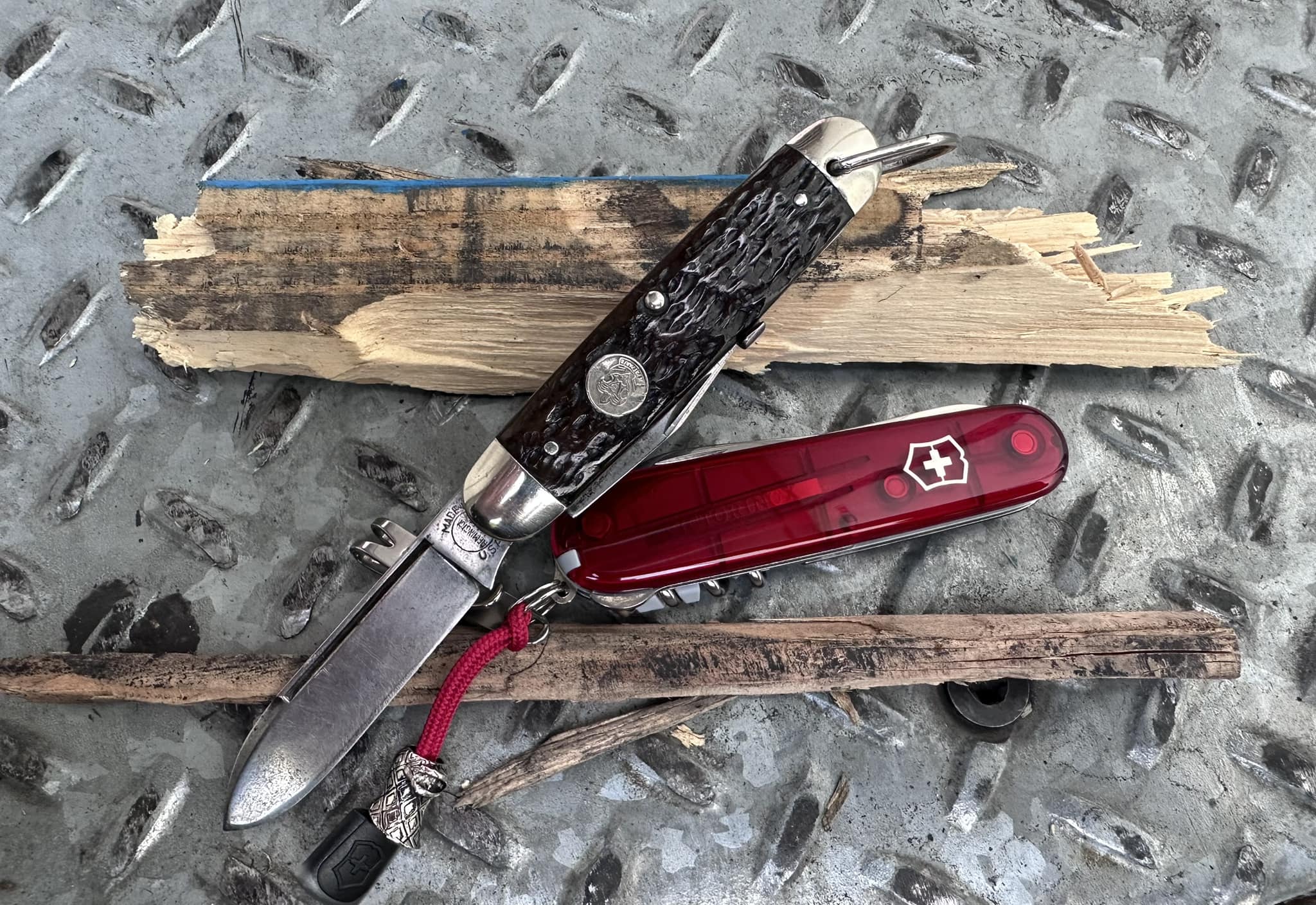 Collecting Saks and Scout knives, from Camillus to Victorinox