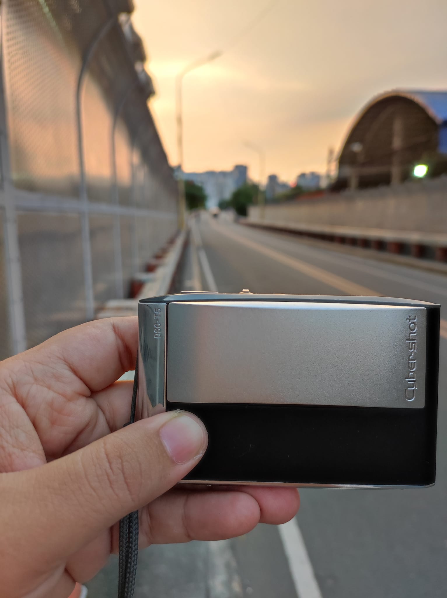 Sony Cybershot DSC-T5 (released 2005) ?Specs: Shoot digital 
