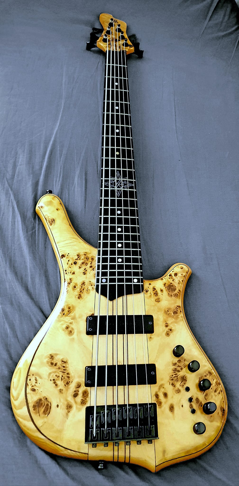 Mayones Comodous 5 string bass review