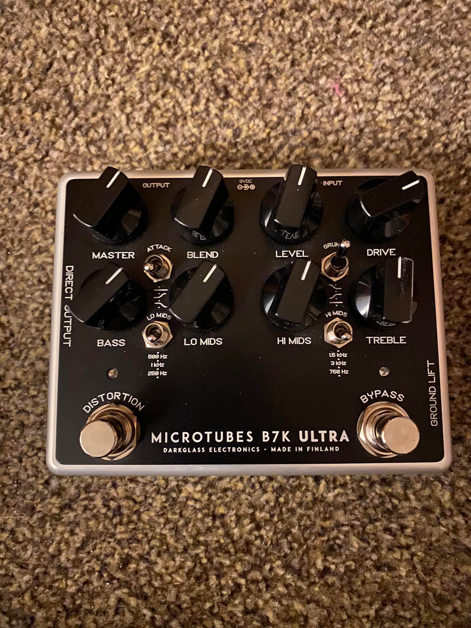 Darkglass Vintage Ultra V1 and Tone Capsule preamp for sale