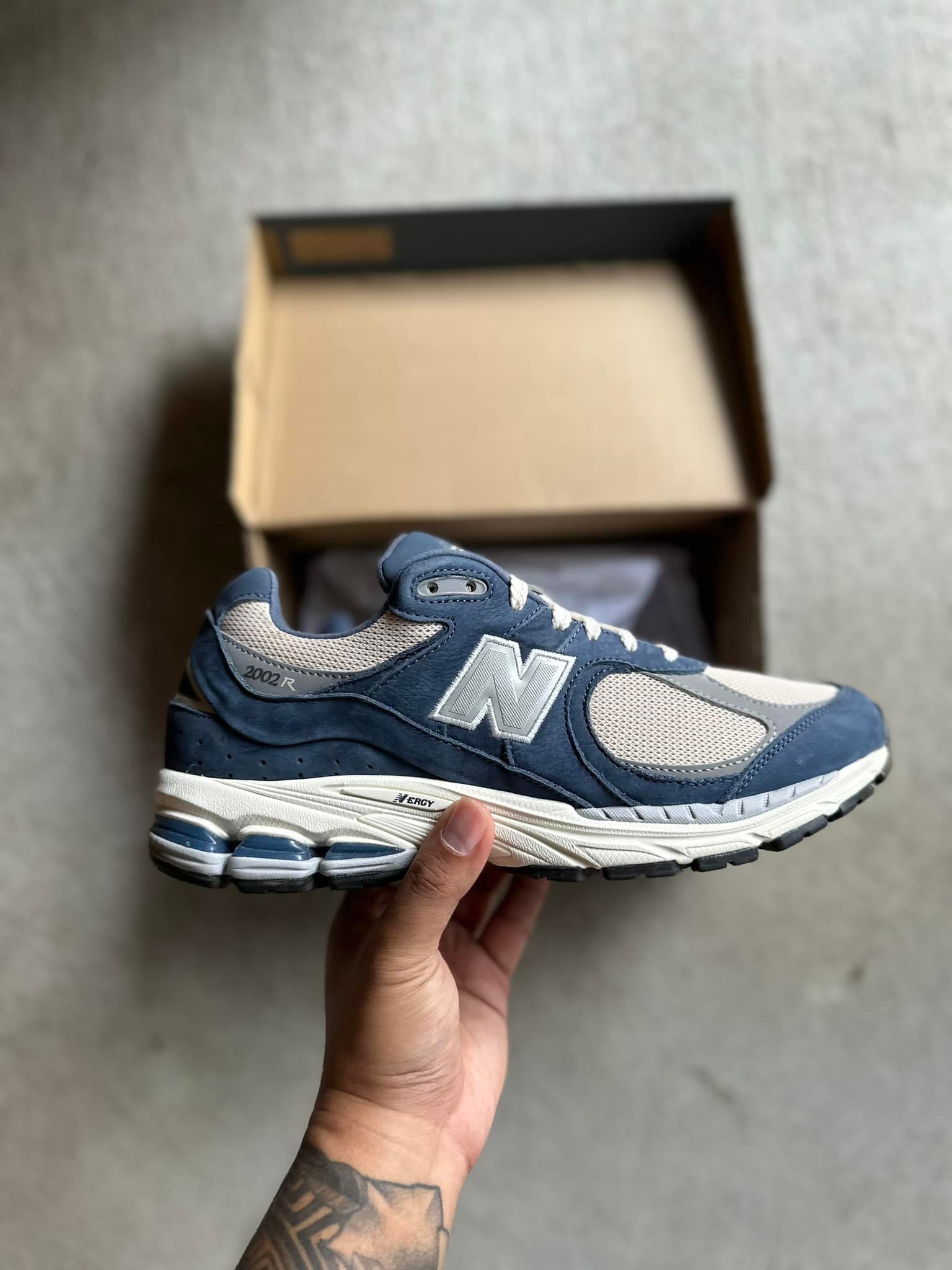 ? New balance 2002rhr ไซส์ 10us 28cm (เหมาะกับเท้า 9.5us 27.5cm 