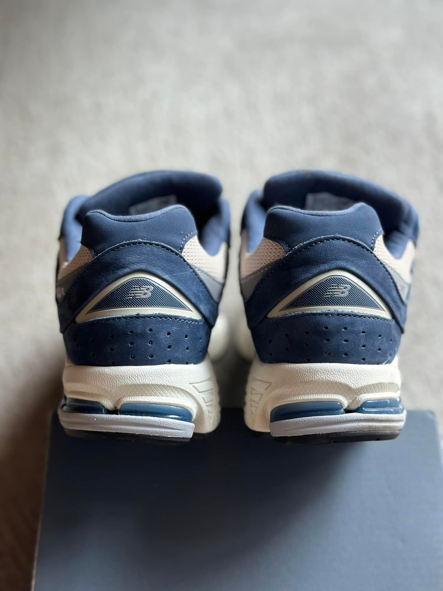 ? New balance 2002rhr ไซส์ 10us 28cm (เหมาะกับเท้า 9.5us 27.5cm 