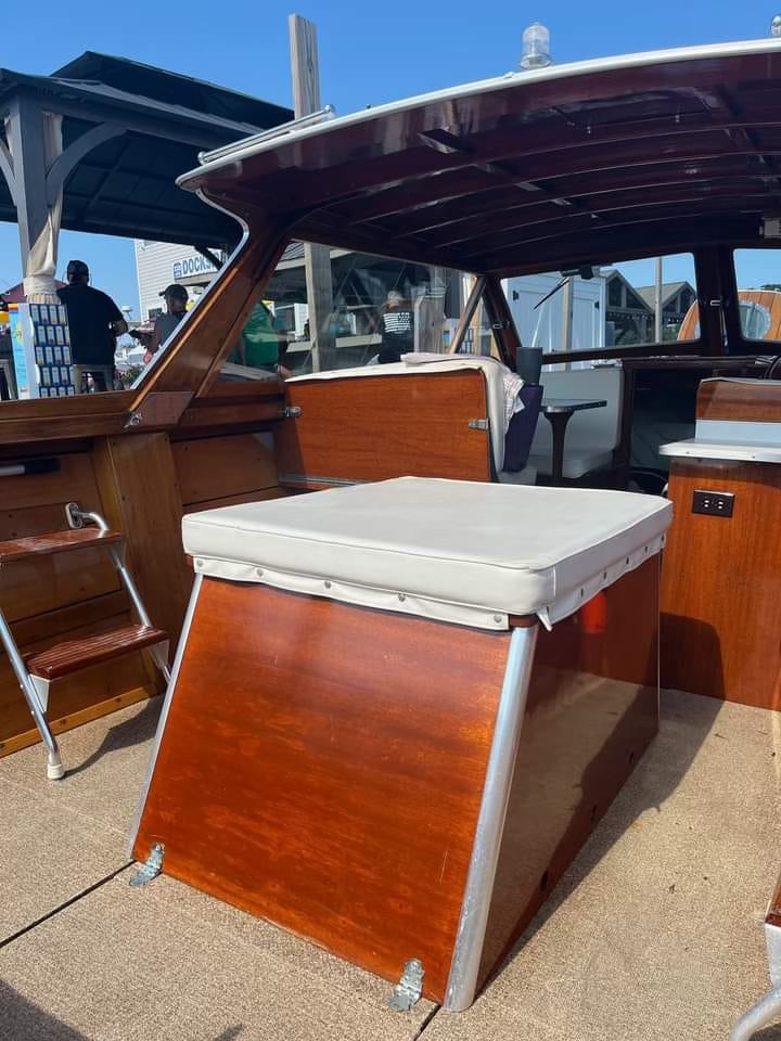 Where to find a transom ladder for a 2016 Zodiac Pro 550 Classic?