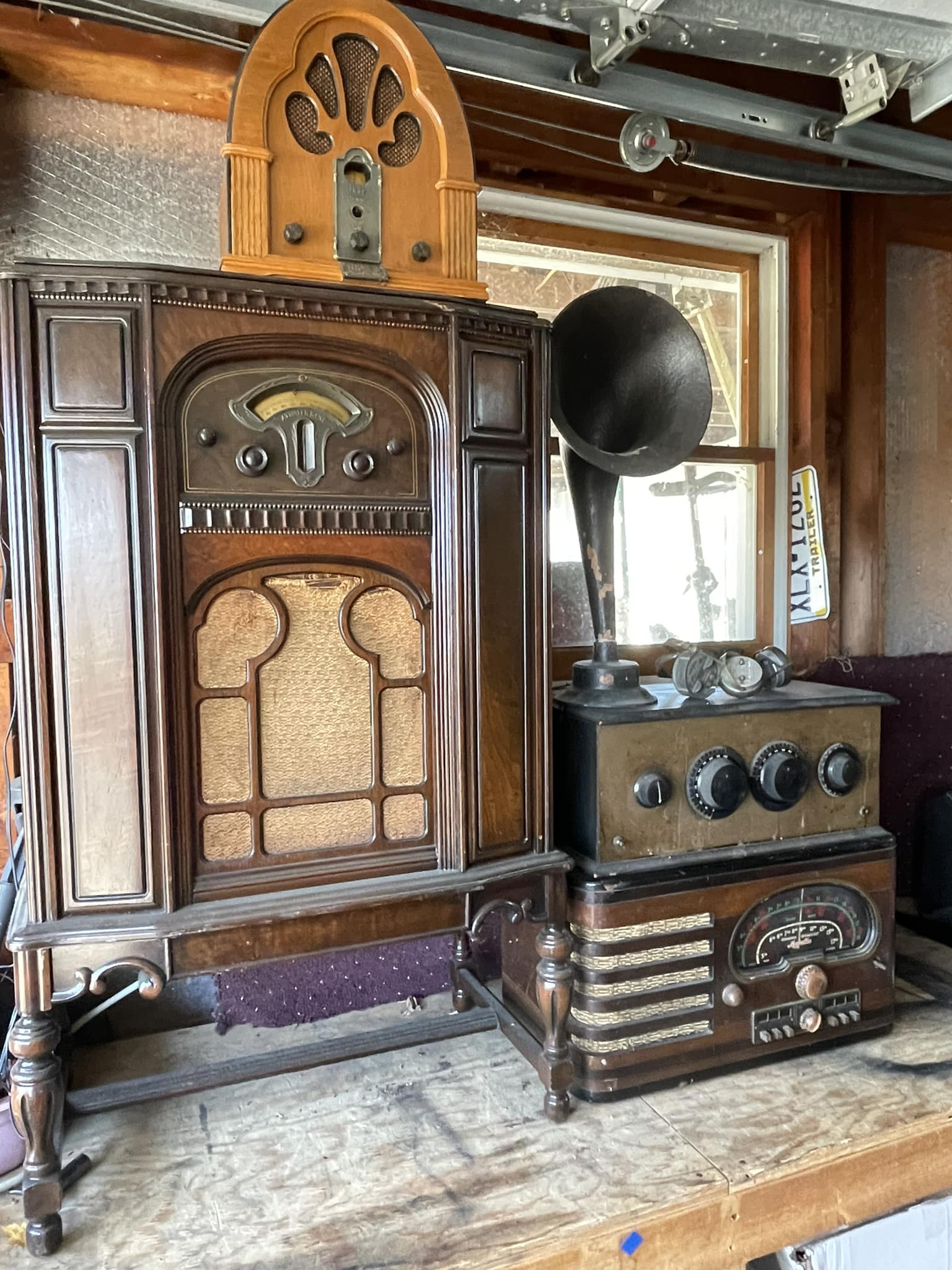 Here are today's Featured Radios at the Radio Attic! See W. Scott