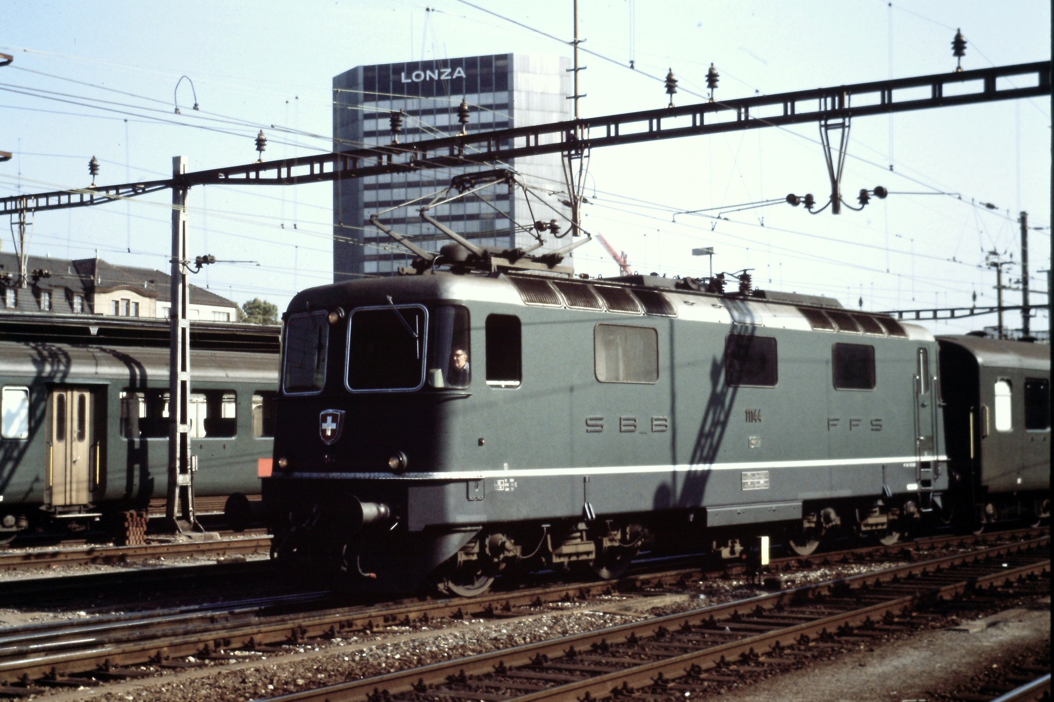 Switzerland: SBB-CFF-FFS Ae4/7 10963 in station Basel SBB. 18.10.1987
