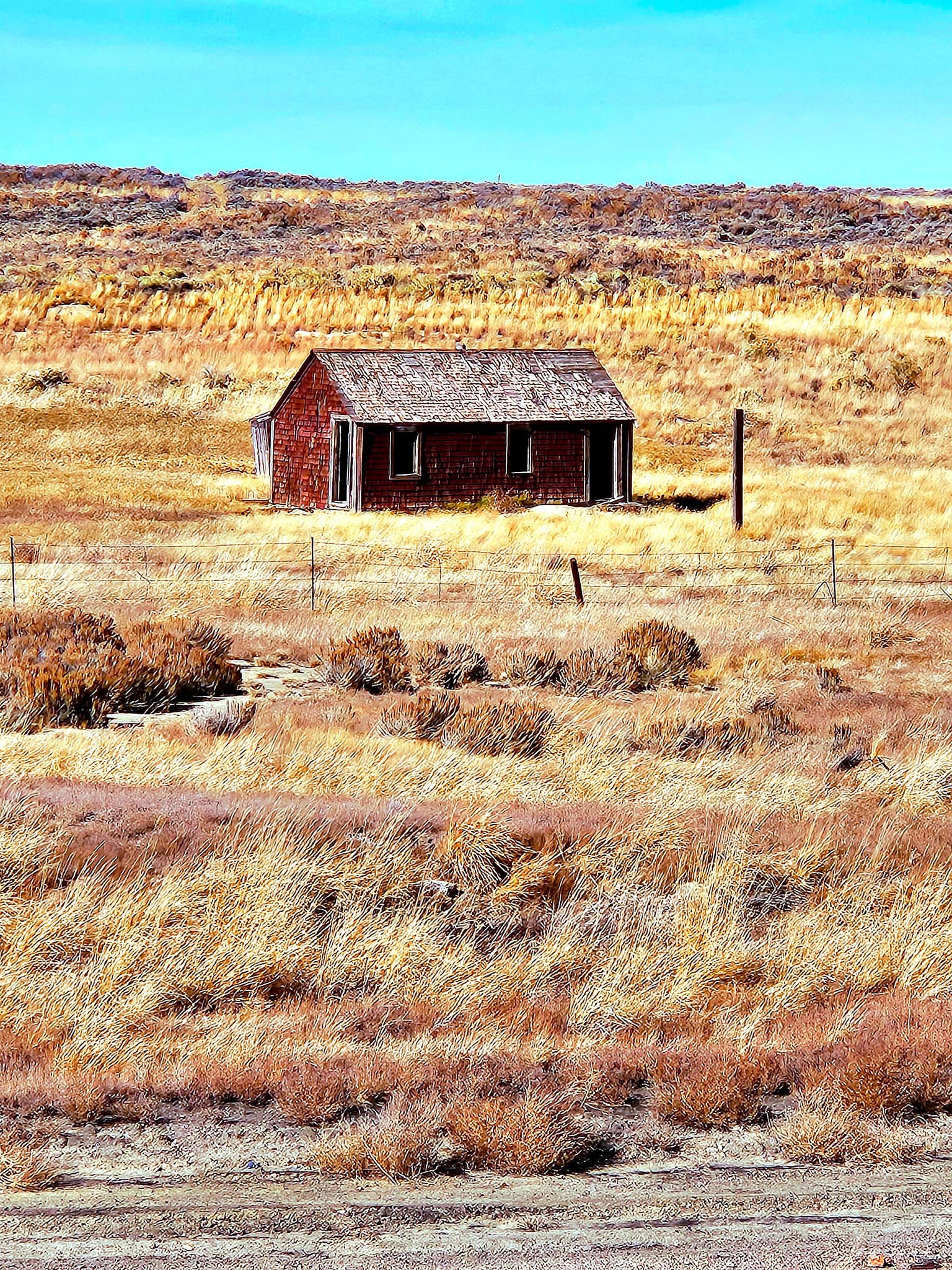 Abandoned building near Tipton, Wyoming on I-80