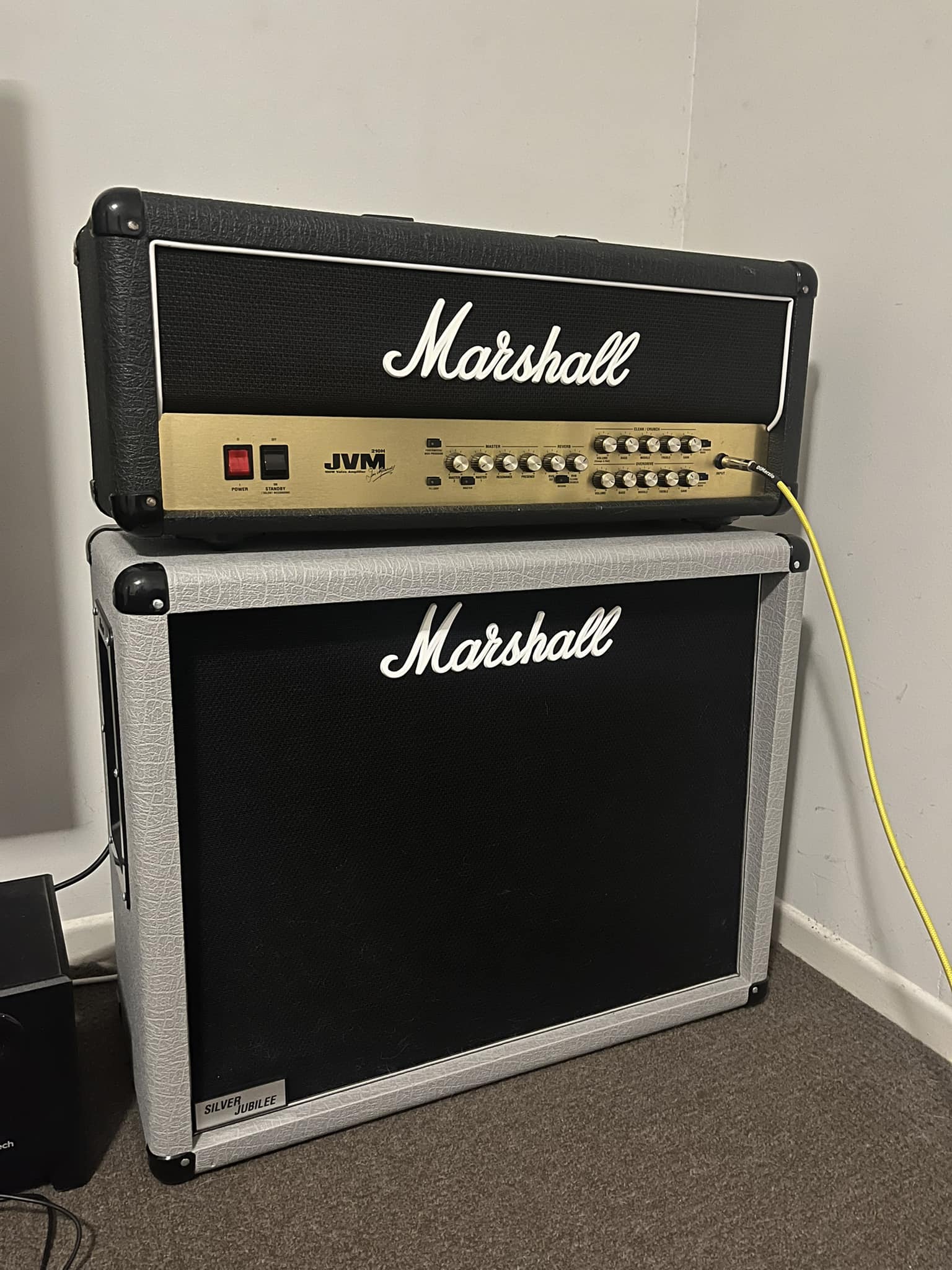 What tubes work best for rock tones in a Silver Jubilee Reissue?