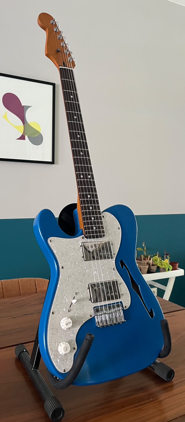 Lefty's self-built telecaster guitar with Lindy Fralin pickups