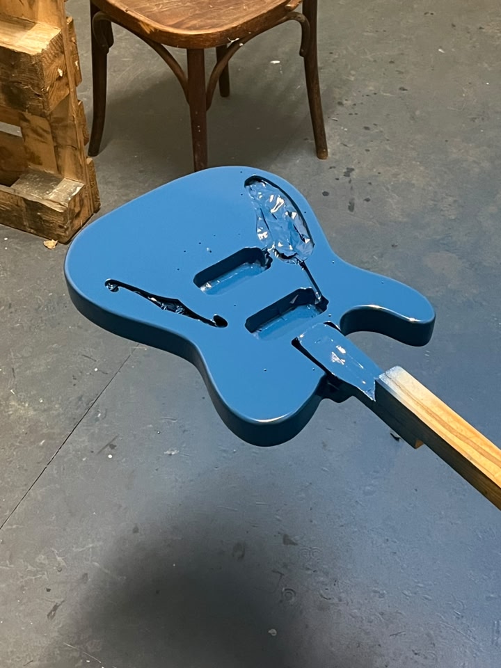 Lefty's self-built telecaster guitar with Lindy Fralin pickups