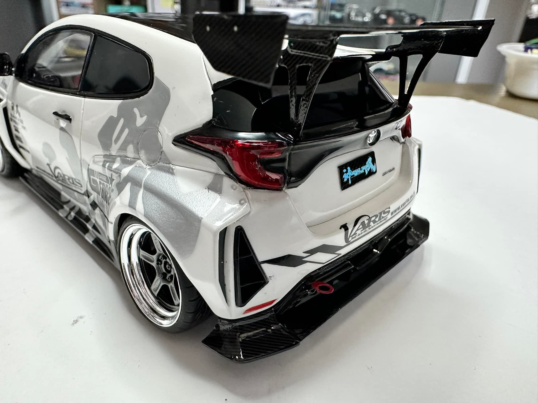 PZY Liberty Walk Ferrari F40 model car build