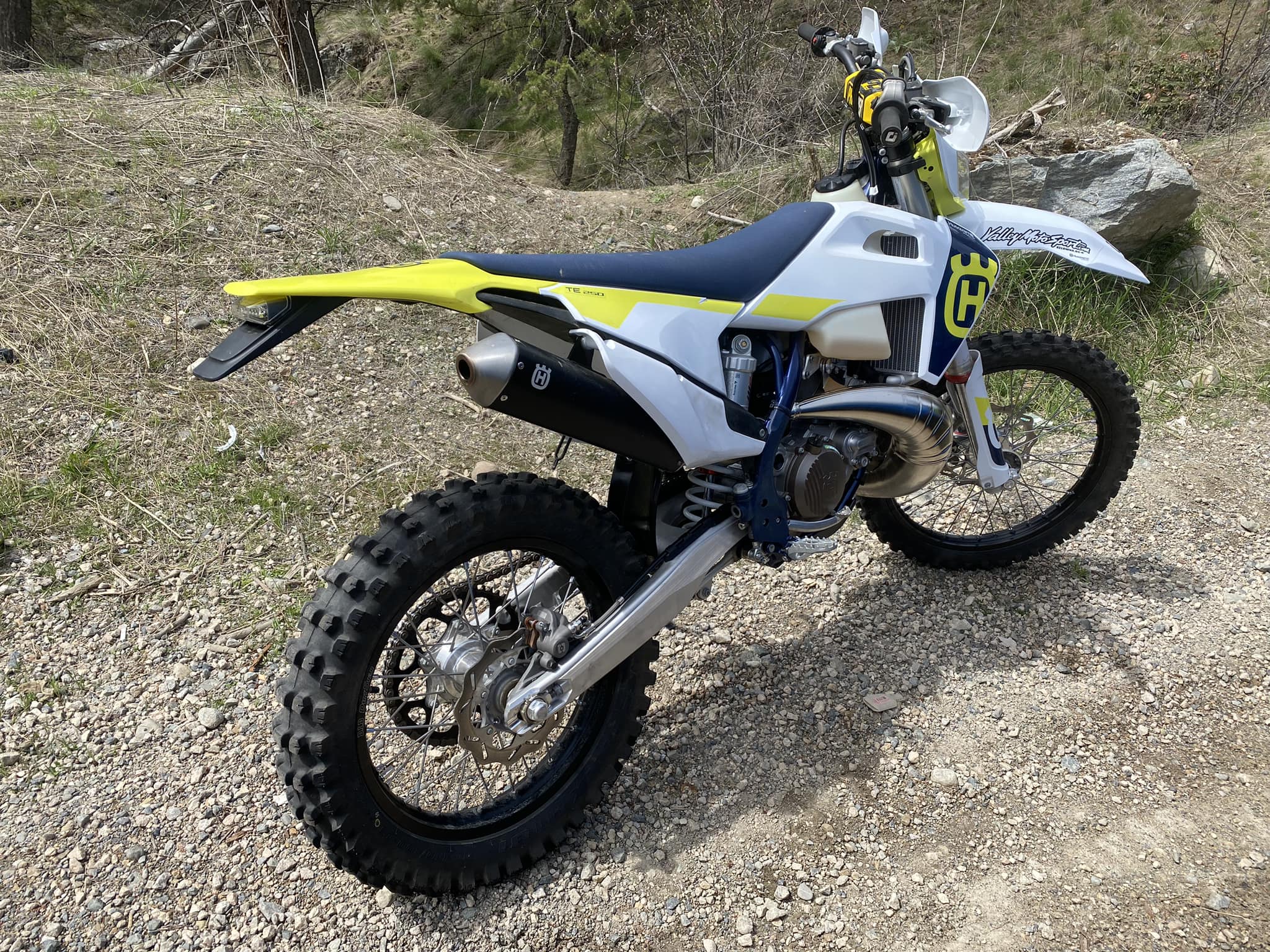 The first 2018 Husqvarna TE 250I Fuel Injected 2 stroke!!!!! This 
