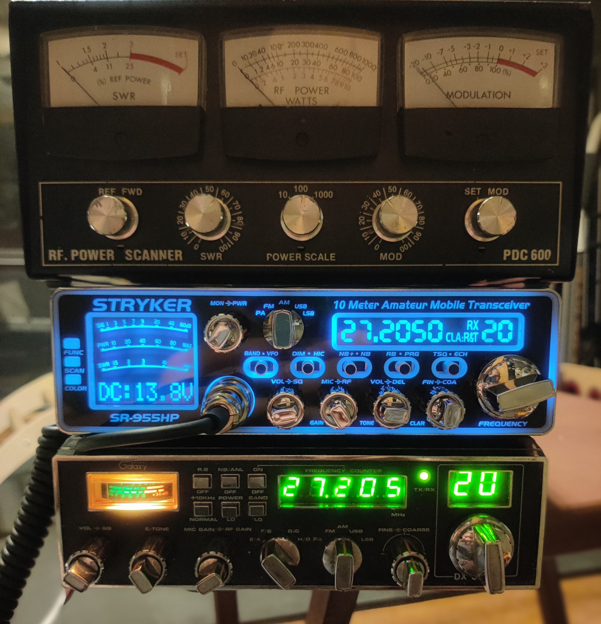 Stryker SR-955 HPC V2 vs Galaxy DX 88 HL comparison