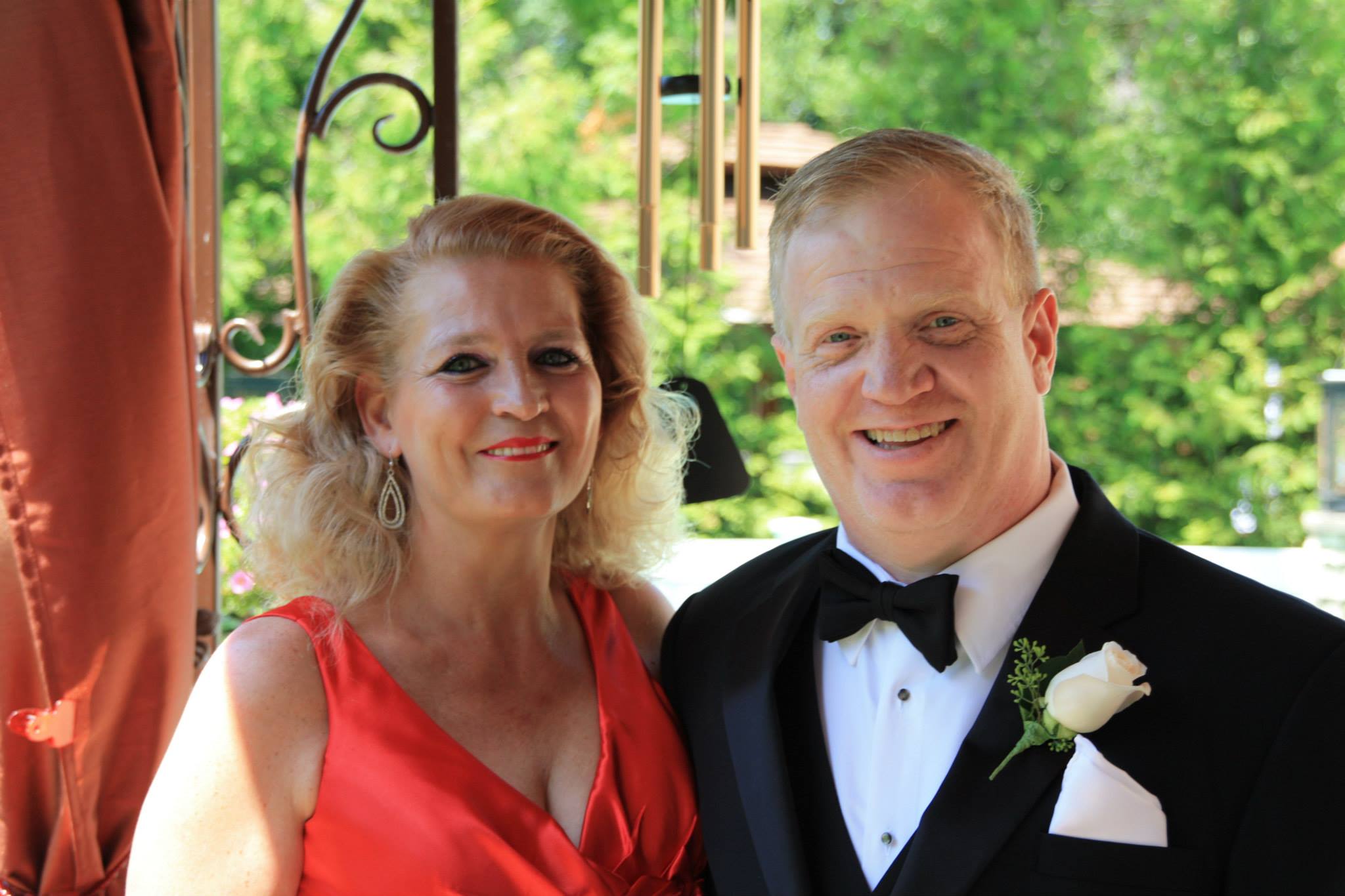 Donna and Mike's wedding day | Facebook