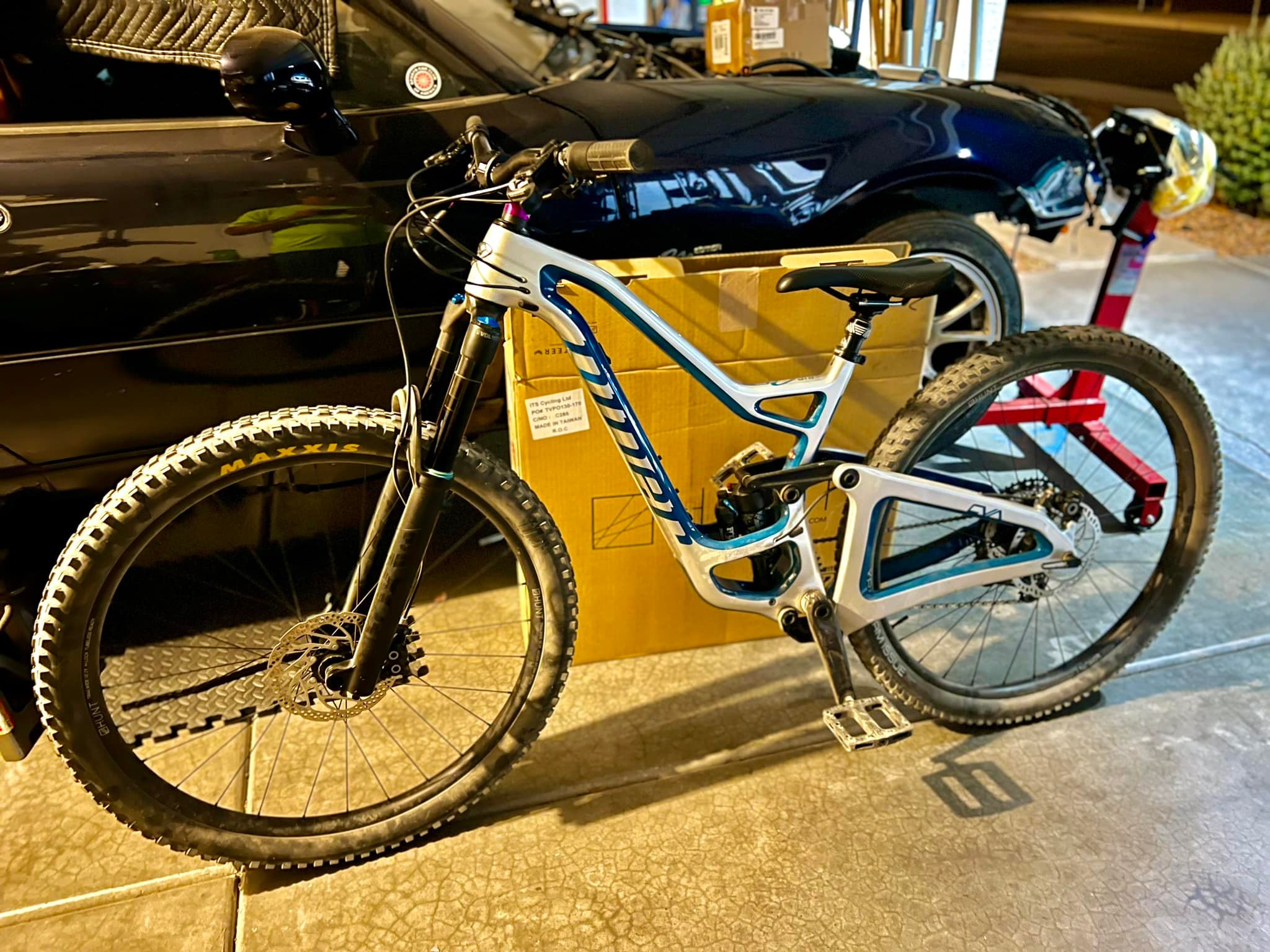 SUNRINGLÉ SR329/327 TRAIL, RUOTE IN ALLUMINIO CON CANALE DA 32 MM