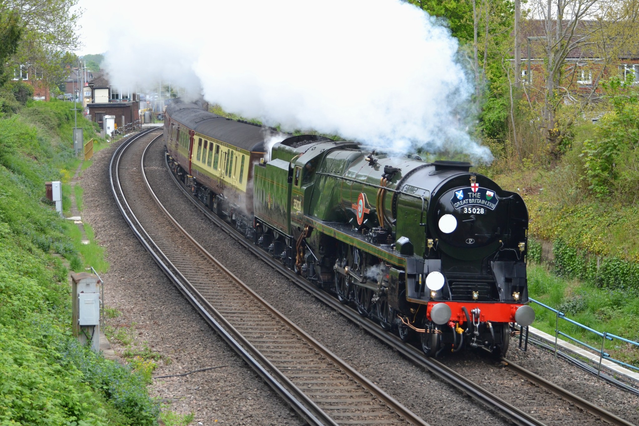 Steam locomotive 35028 Clan Line in action
