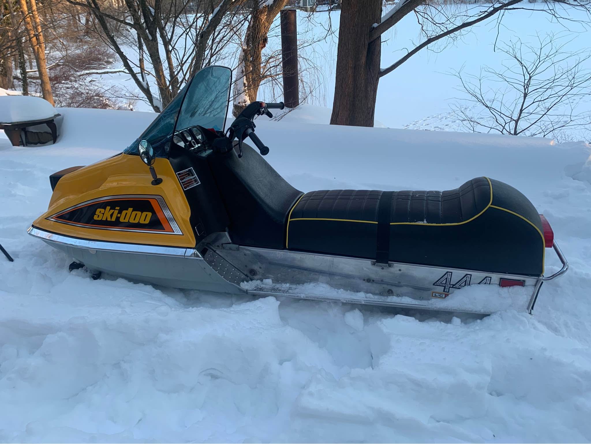 Coprisedile Per Motoslitta Ski-Doo Everest 1979-1984 - TSKINZ, Nuovo Di Zecca
