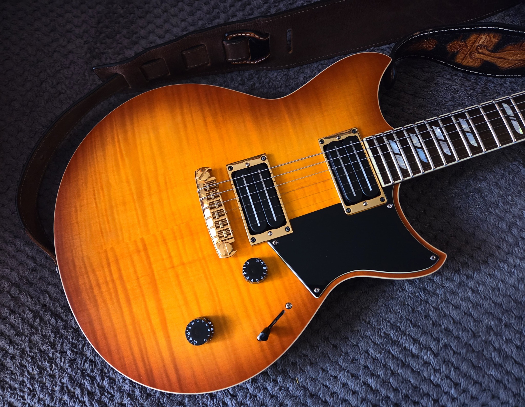 Seymour Duncan SH-2n and TB-4JB pickups with Alnico 8 blade magnets