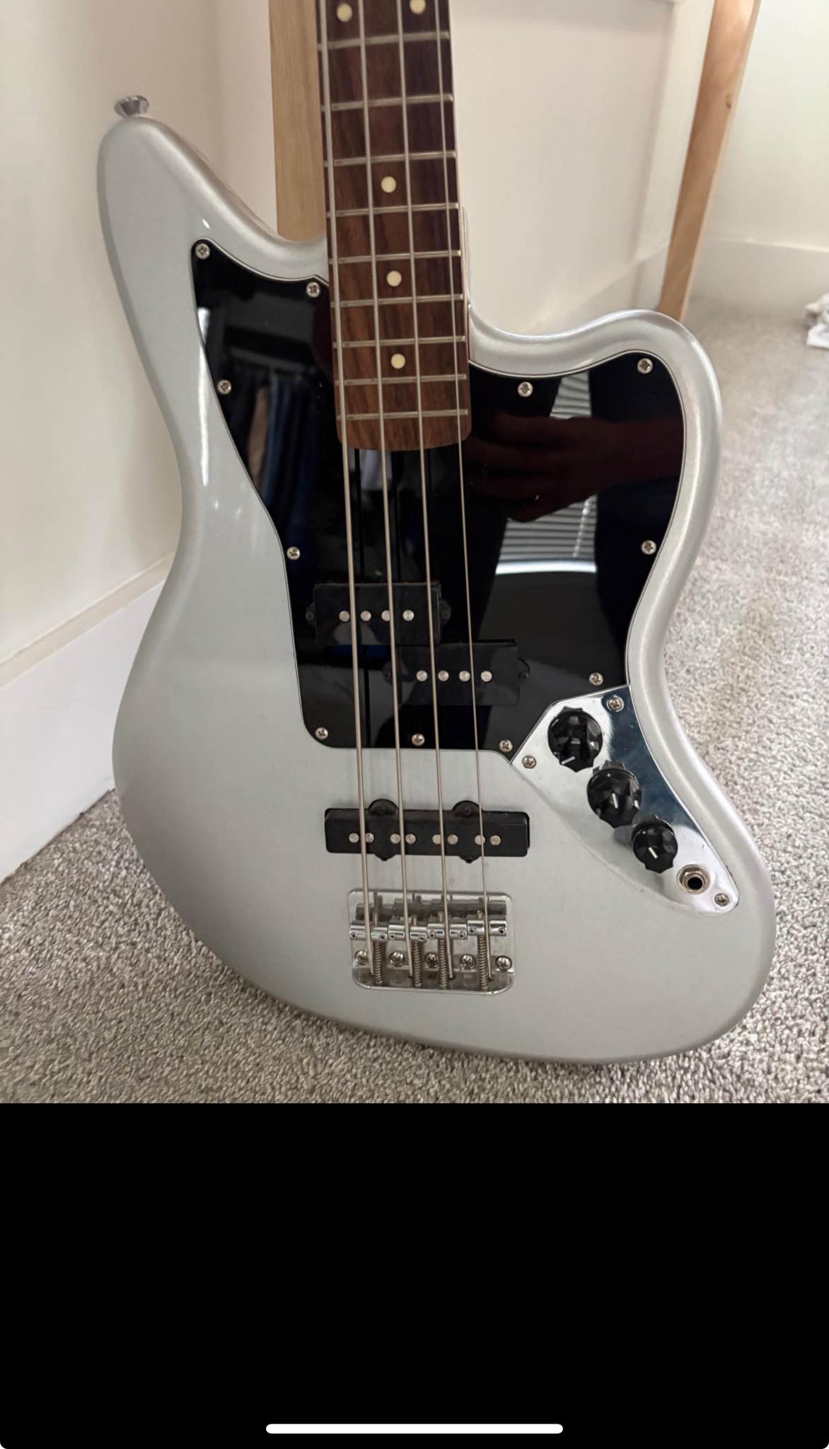 Squier Jaguar bass review and first impressions
