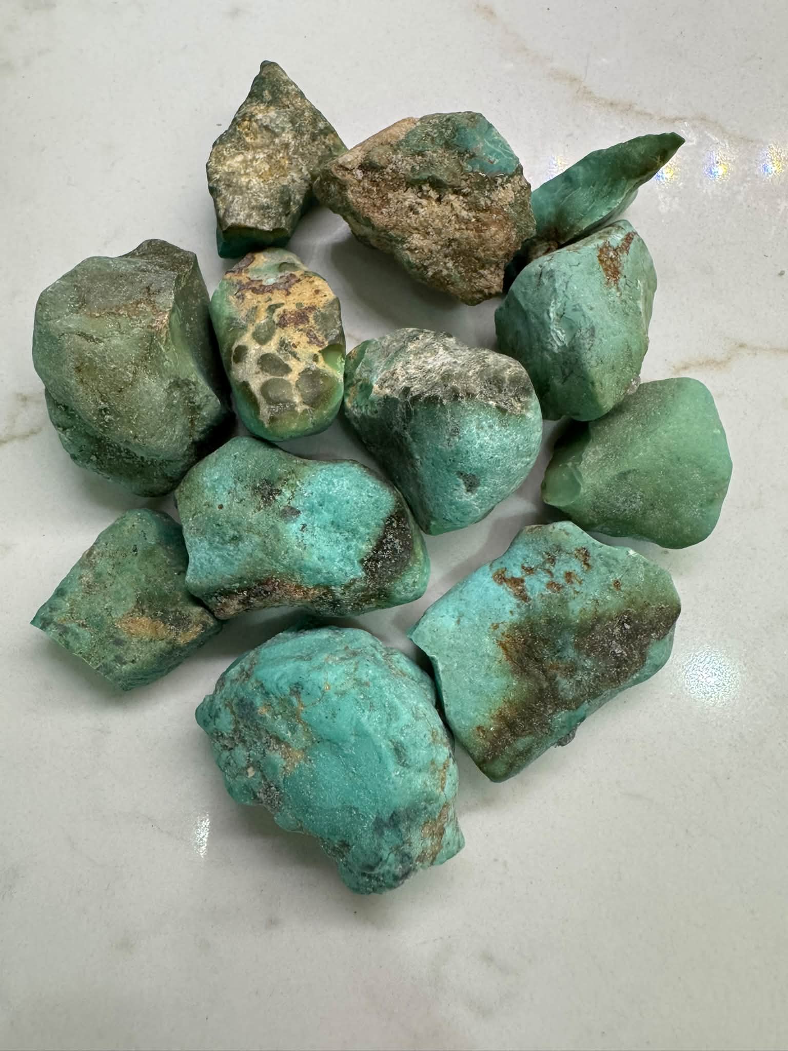 Polychrome Hardy Pit turquoise stones for sale - 240g lot