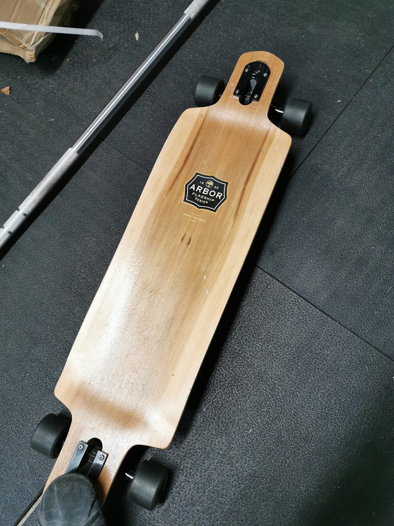 Is August Wingnut II good for a beginner longboard?