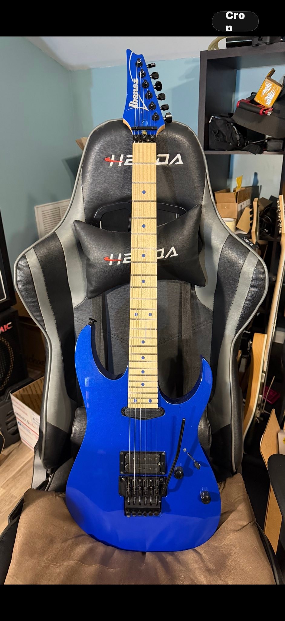 my Gorgeous Ibanez genesis 2018 RG570 jewel blue.