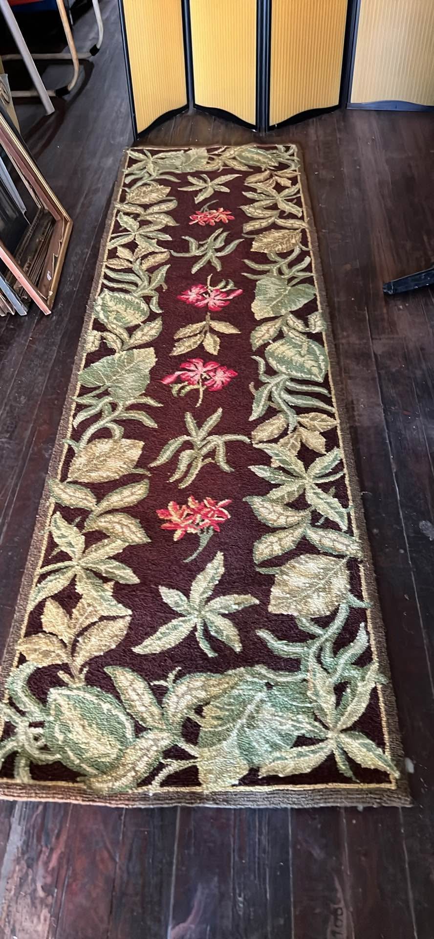 Free & For Sale UIUC | This rug is beautiful | Facebook
