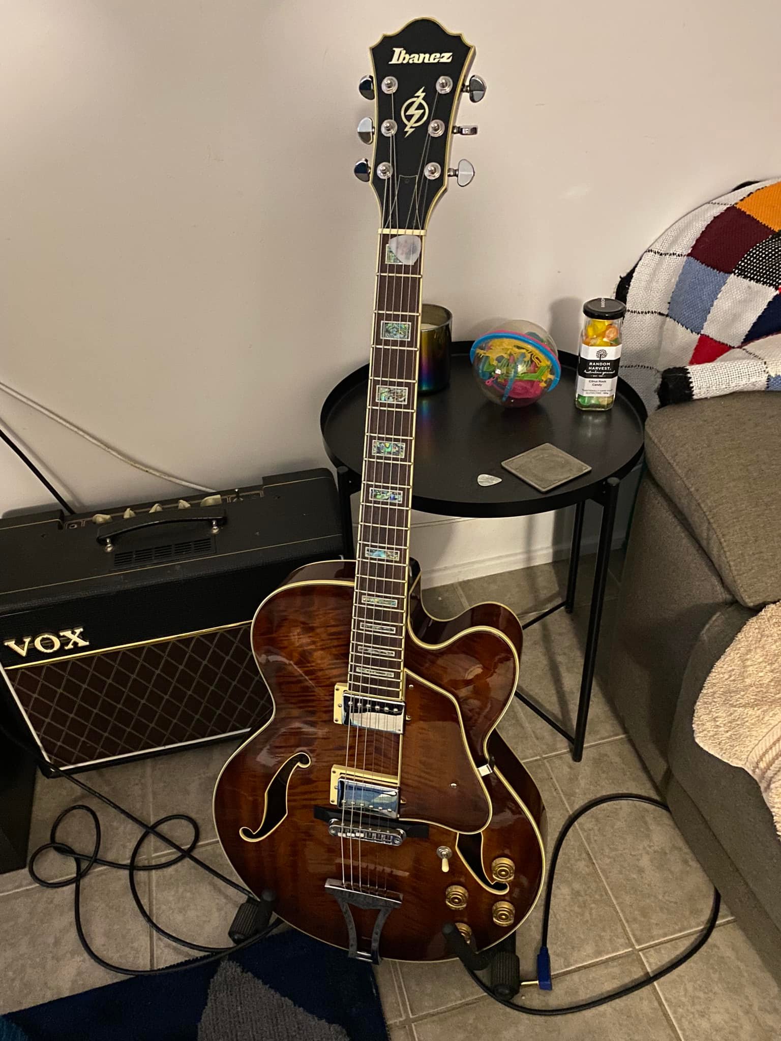 Ibanez Artcore AF85 VLS guitar review and discussion