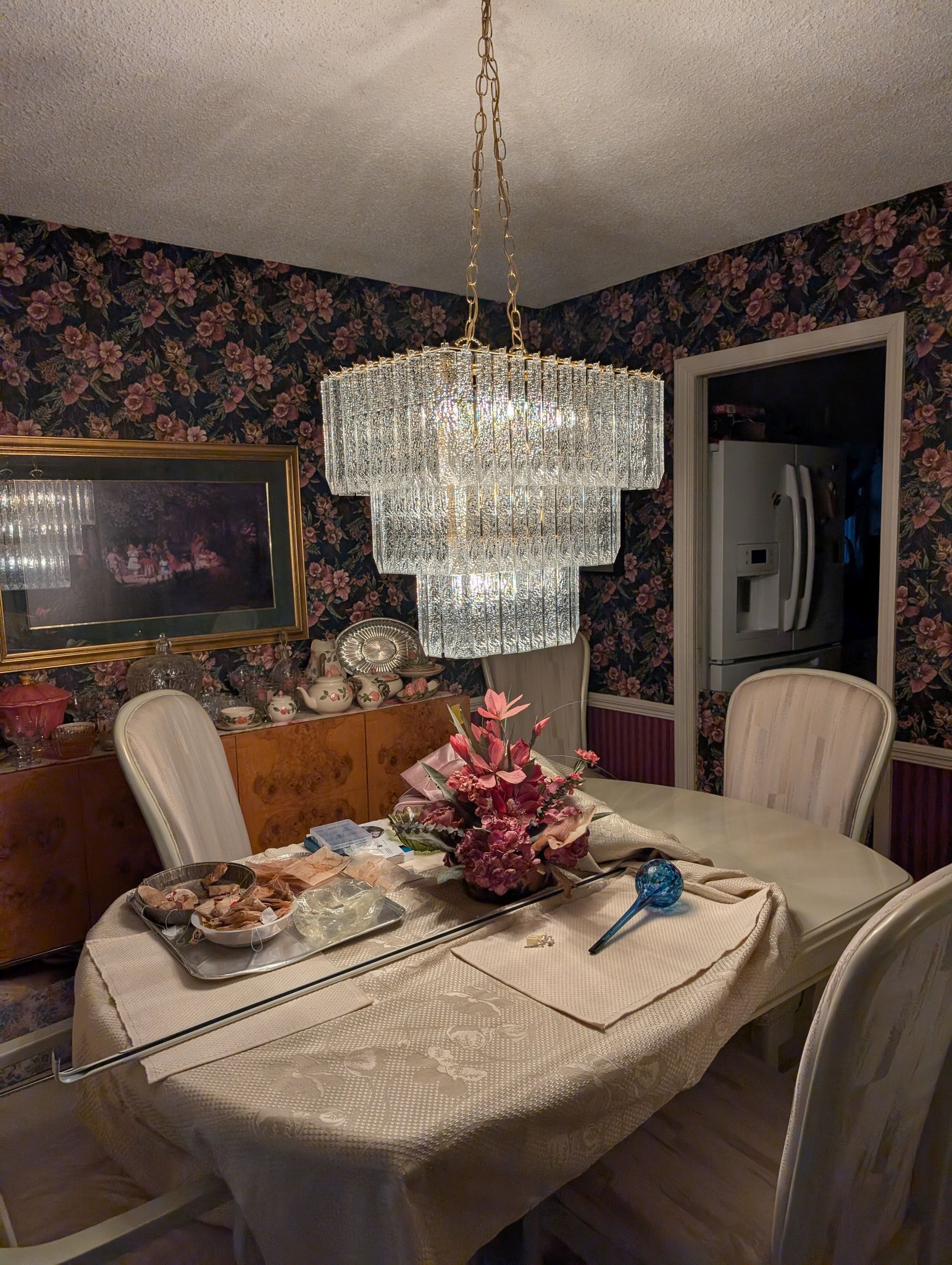 Is this 32-year-old chandelier Murano glass and what