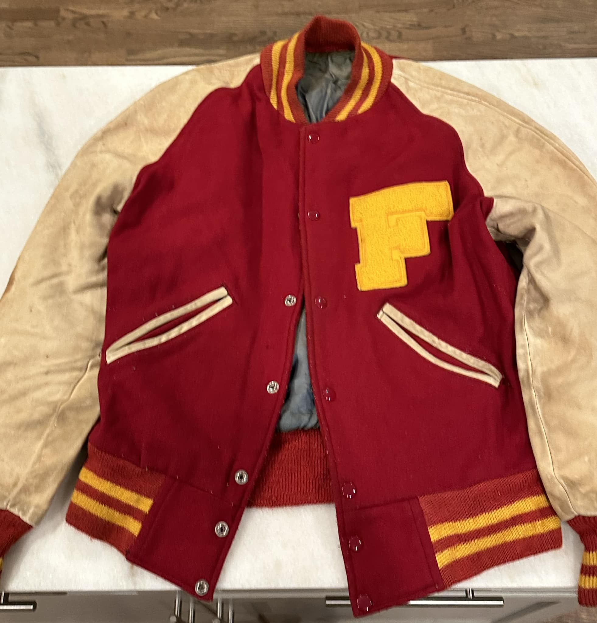 Can a 1976 varsity letter jacket be altered?