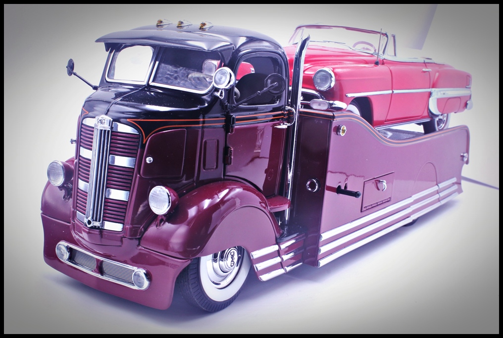 1930´s Custom Car Carrier . Danbury Mint. Escala 1/24