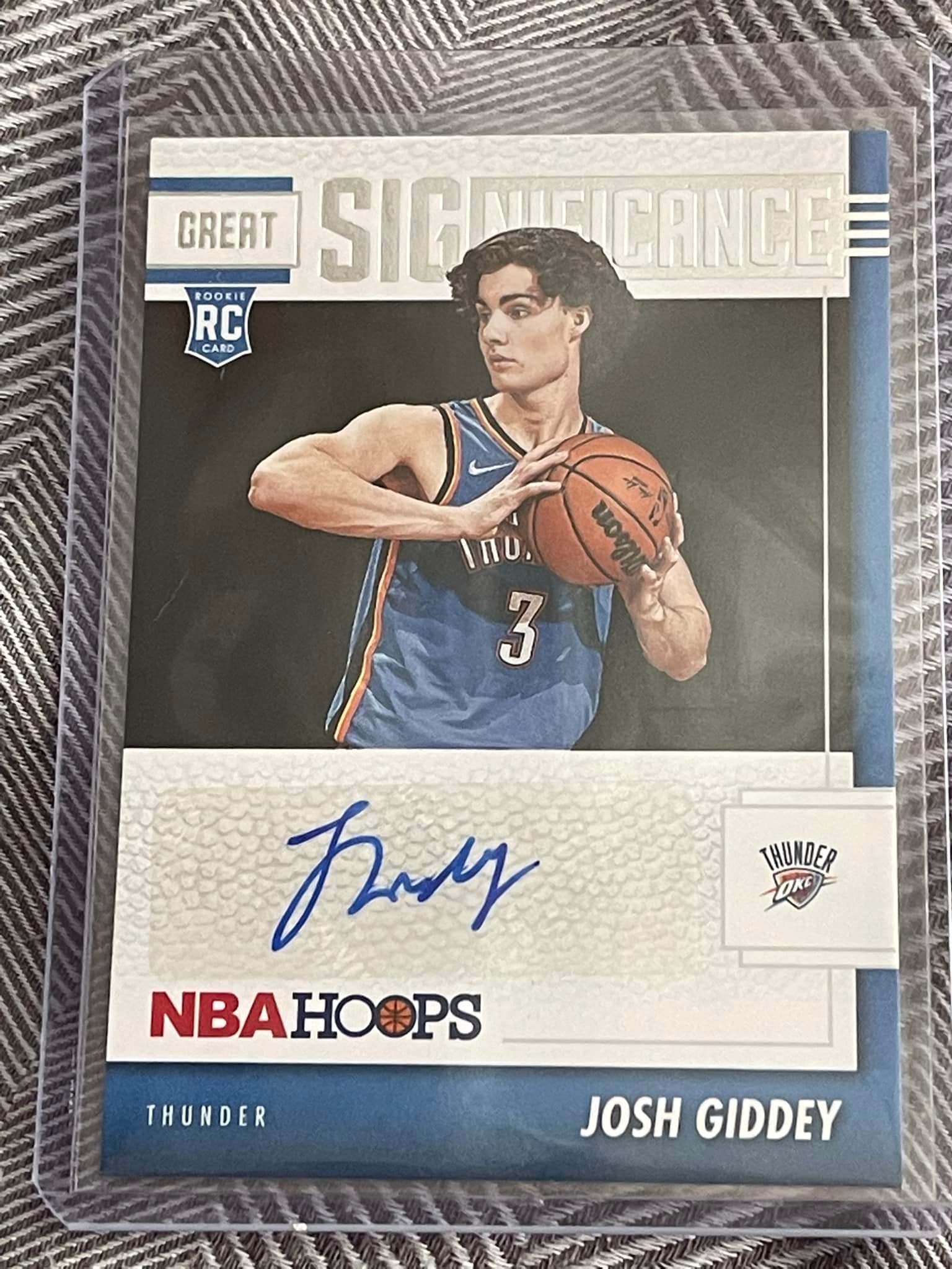 Is this NBA hoops pack pull a variation or base auto?