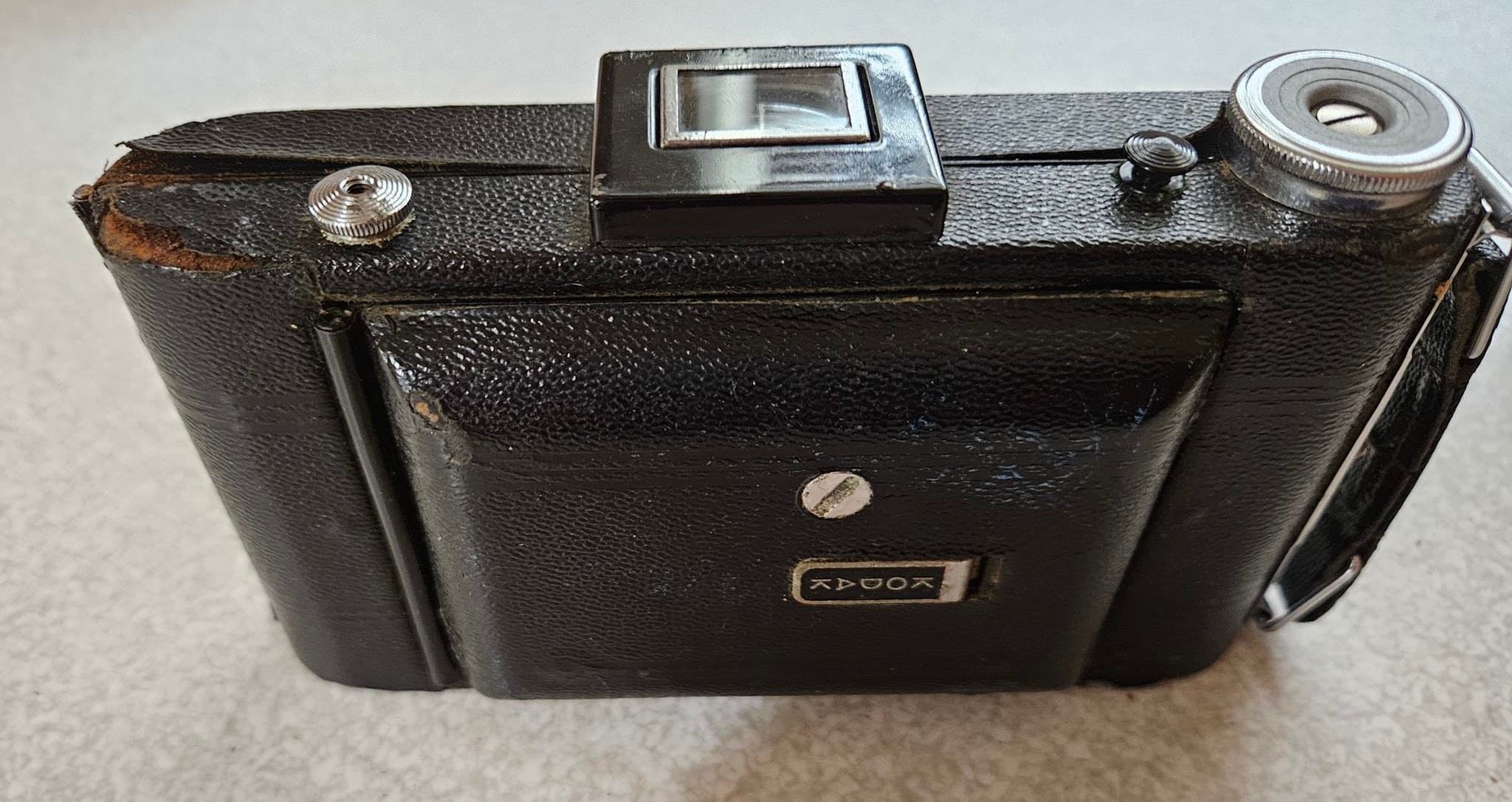 SOLD ❤️ FOR SALE! 1959 KODAK “BROWNIE REFLEX 20 OUTFIT” is NEW