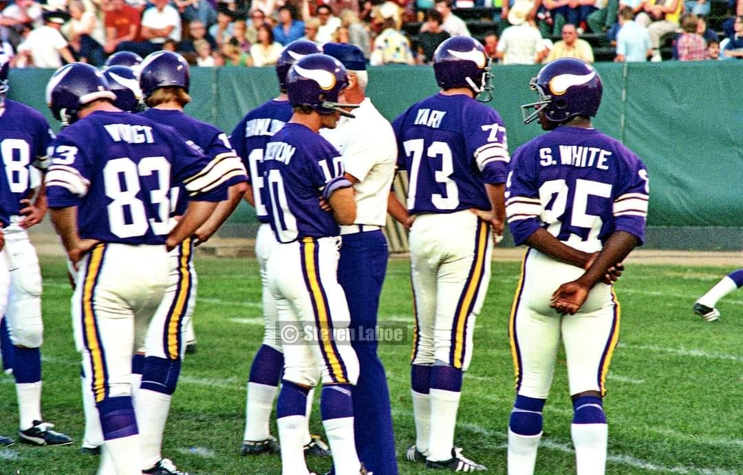 1976-9-12 Minnesota Vikings @ New Orleans Saints (Sammy White 47