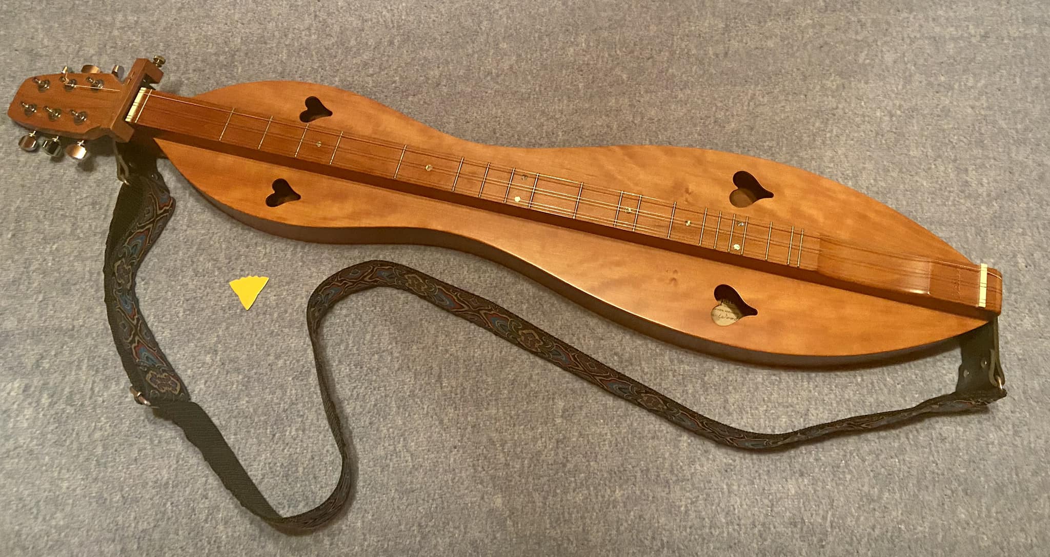 What is the value of a 2007 McSpadden model 4fhcr dulcimer?