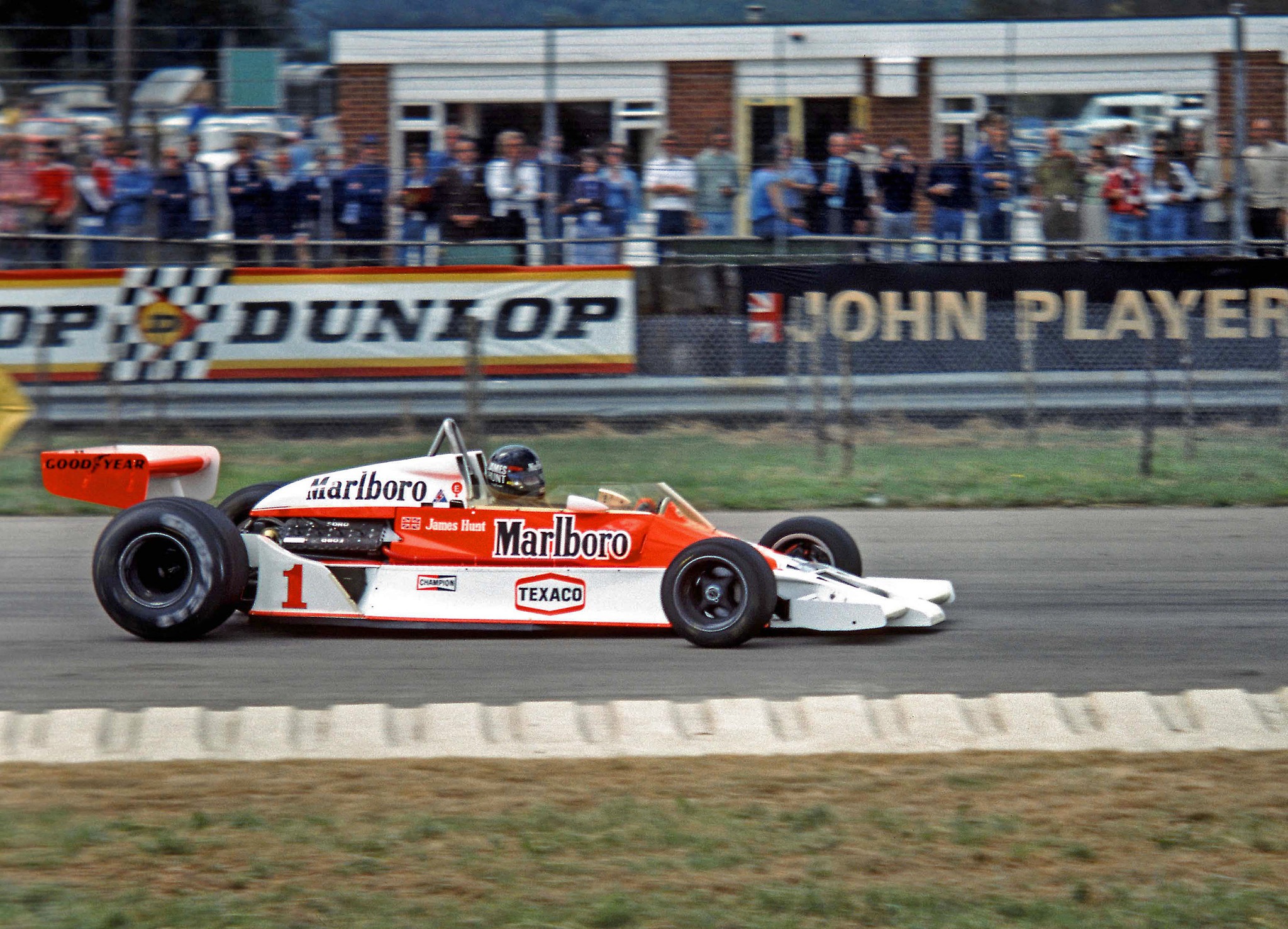 James Hunt, McLaren M23 – Watkins Glen, 1976.