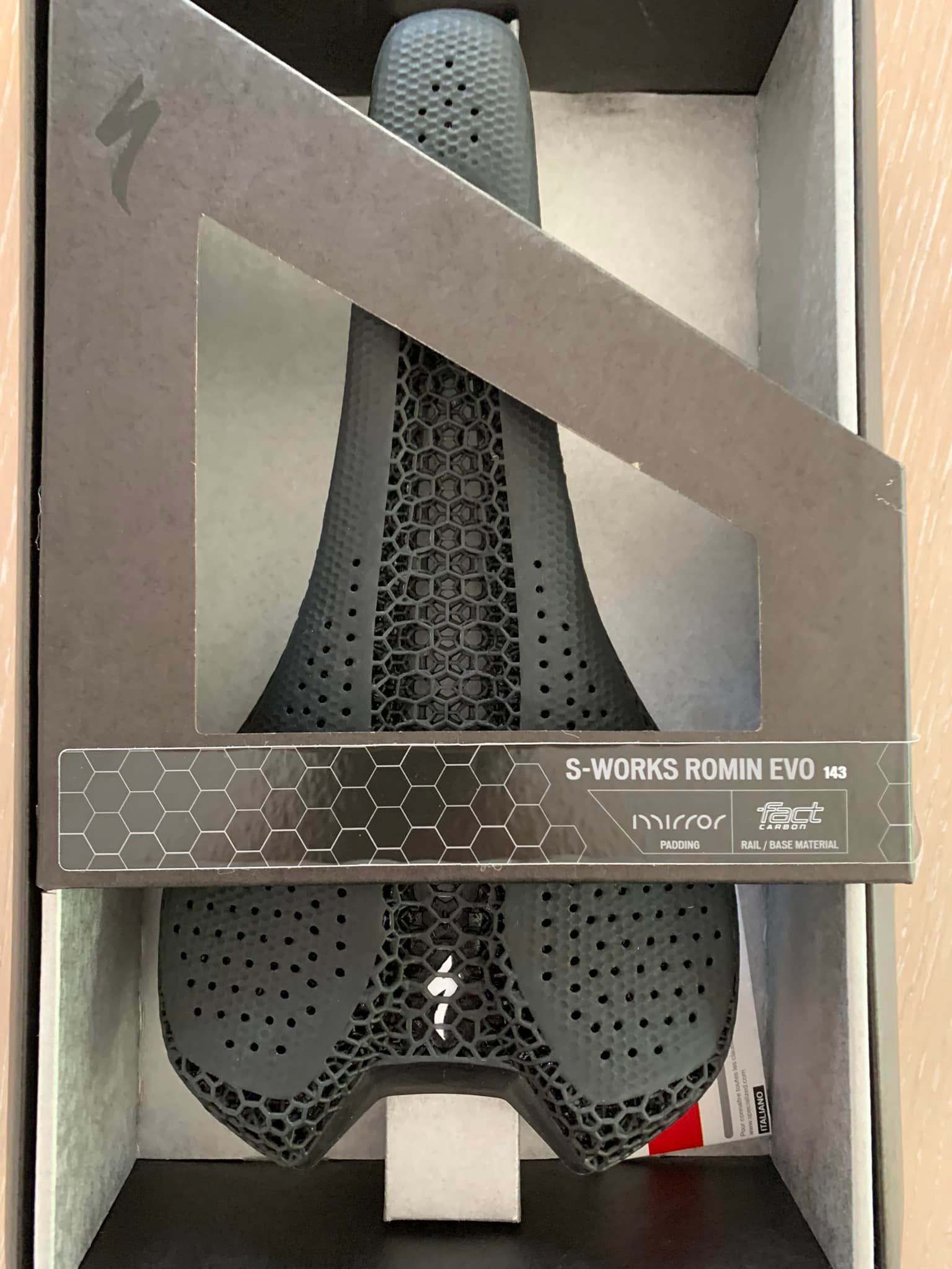 Hello Folks, I just bought a saddle S-Works Romin Evo Mirror for 