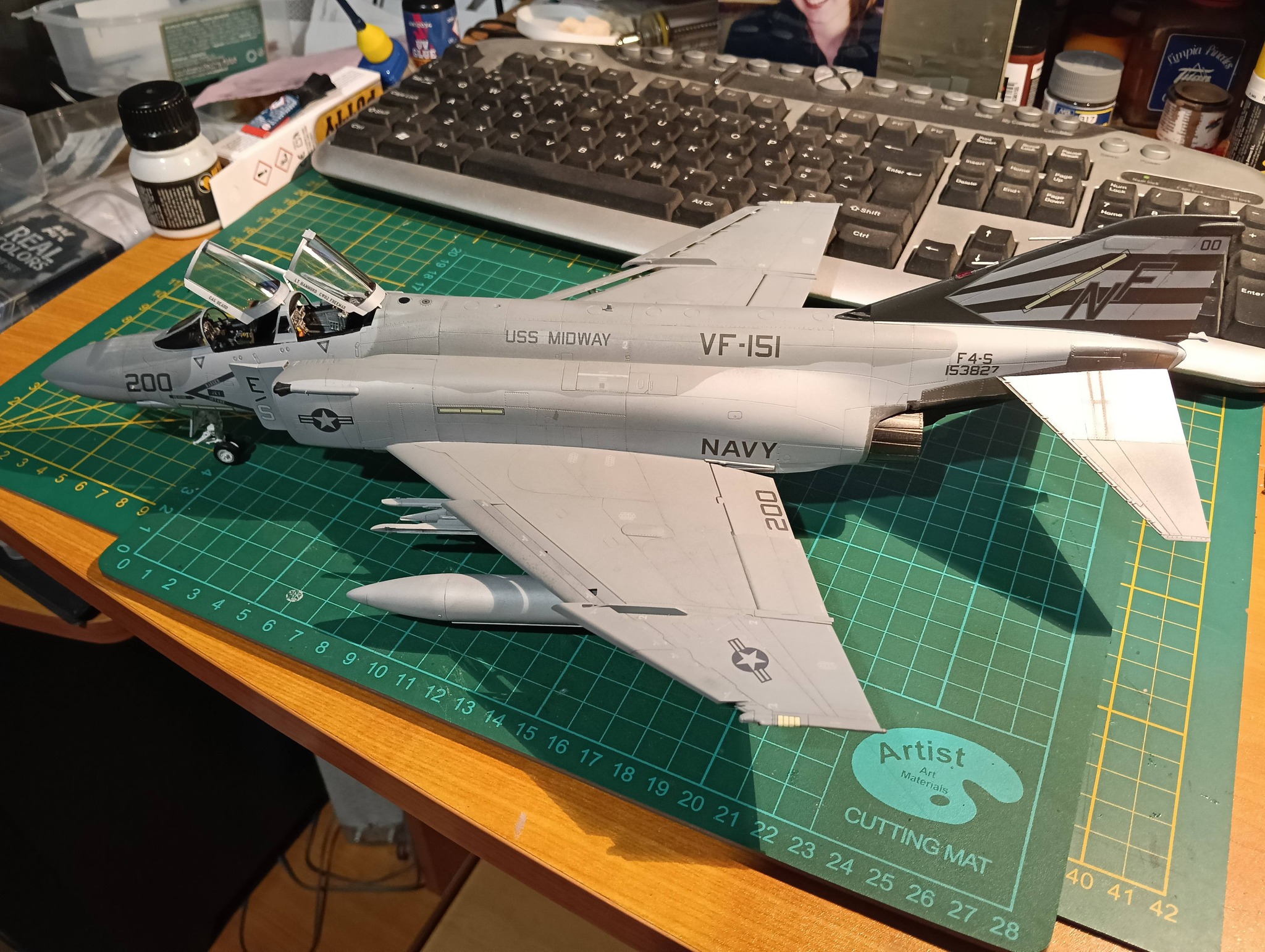 Hasegawa 1/48 F-4N Phantom, USN VF-151 on USS Midway