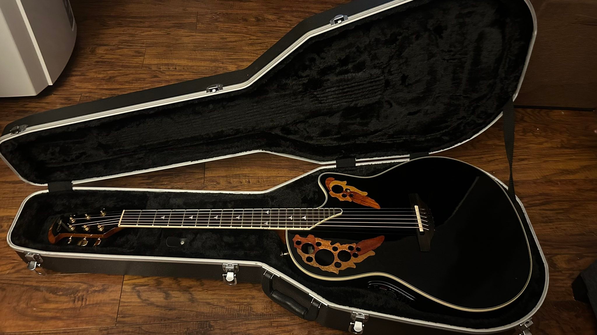 Ovation Celebrity cp-257 made in Korea.. Does anyone know anything