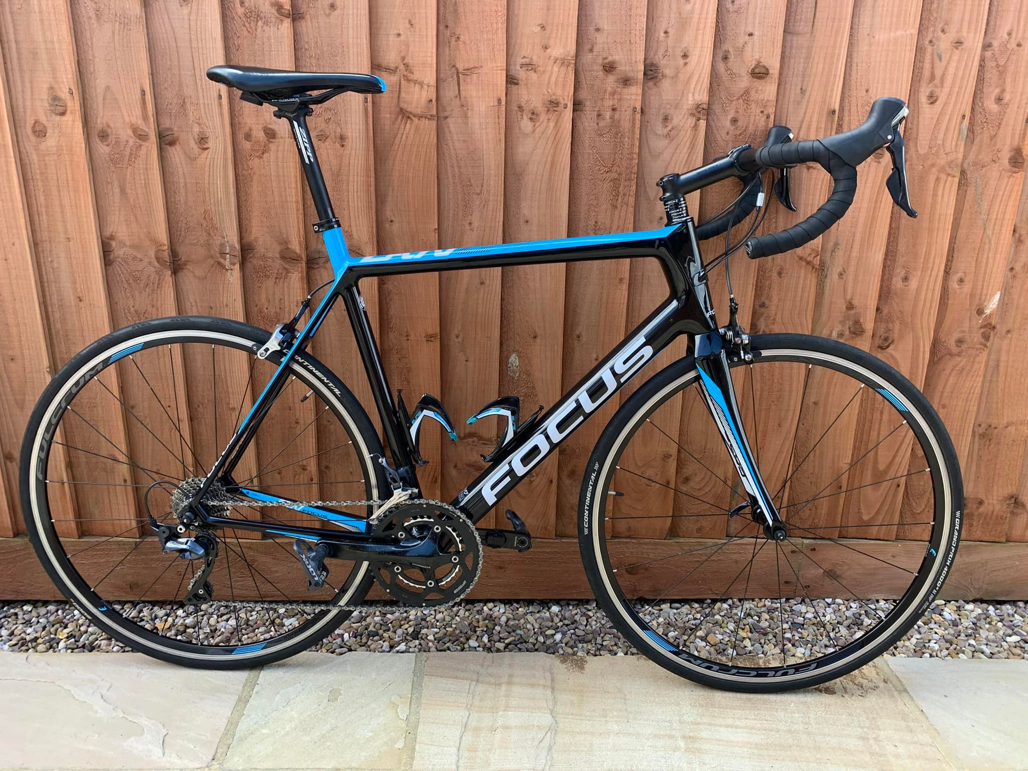 Focus Cayo carbon fiber road bike with Shimano Ultegra Di2