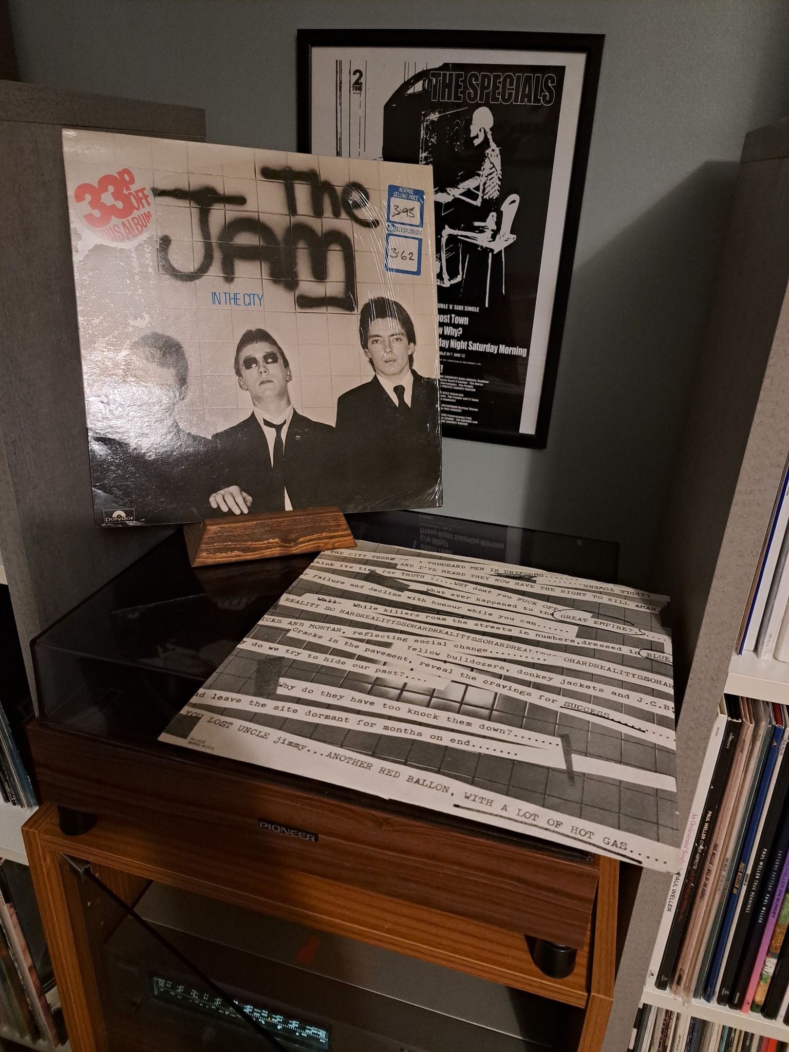 The jam in the city 1977 with banned printed inner.
