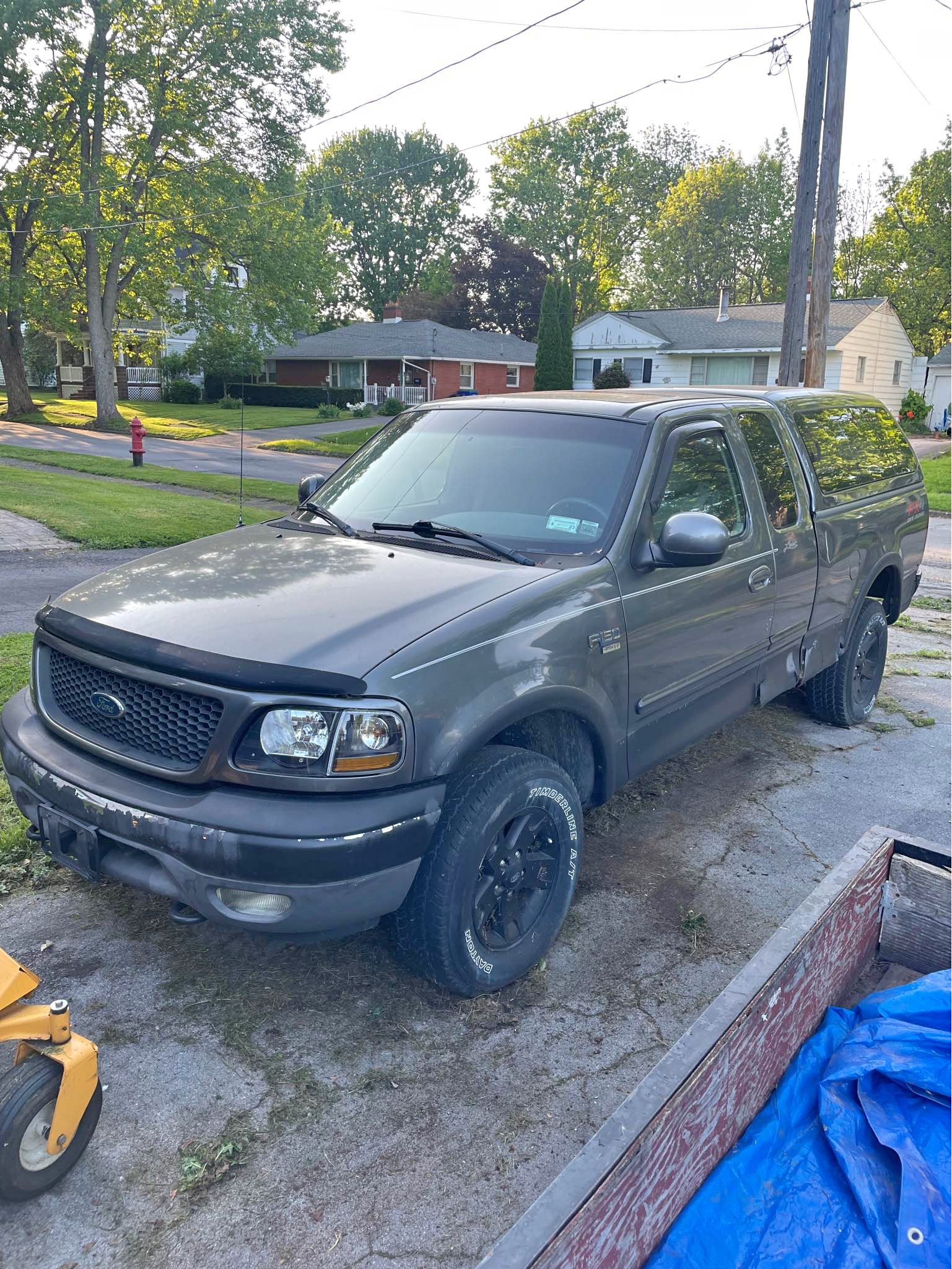 2002 Ford F150 SuperCrew Cab · Lariat - Cars & Trucks - Medina, New
