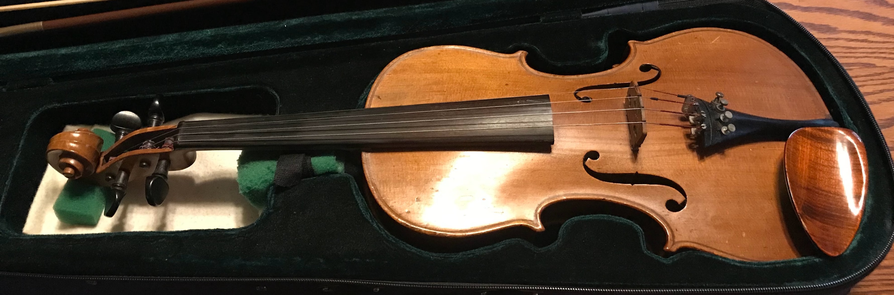 What does a 1693 Stradivarius label mean on my violin?