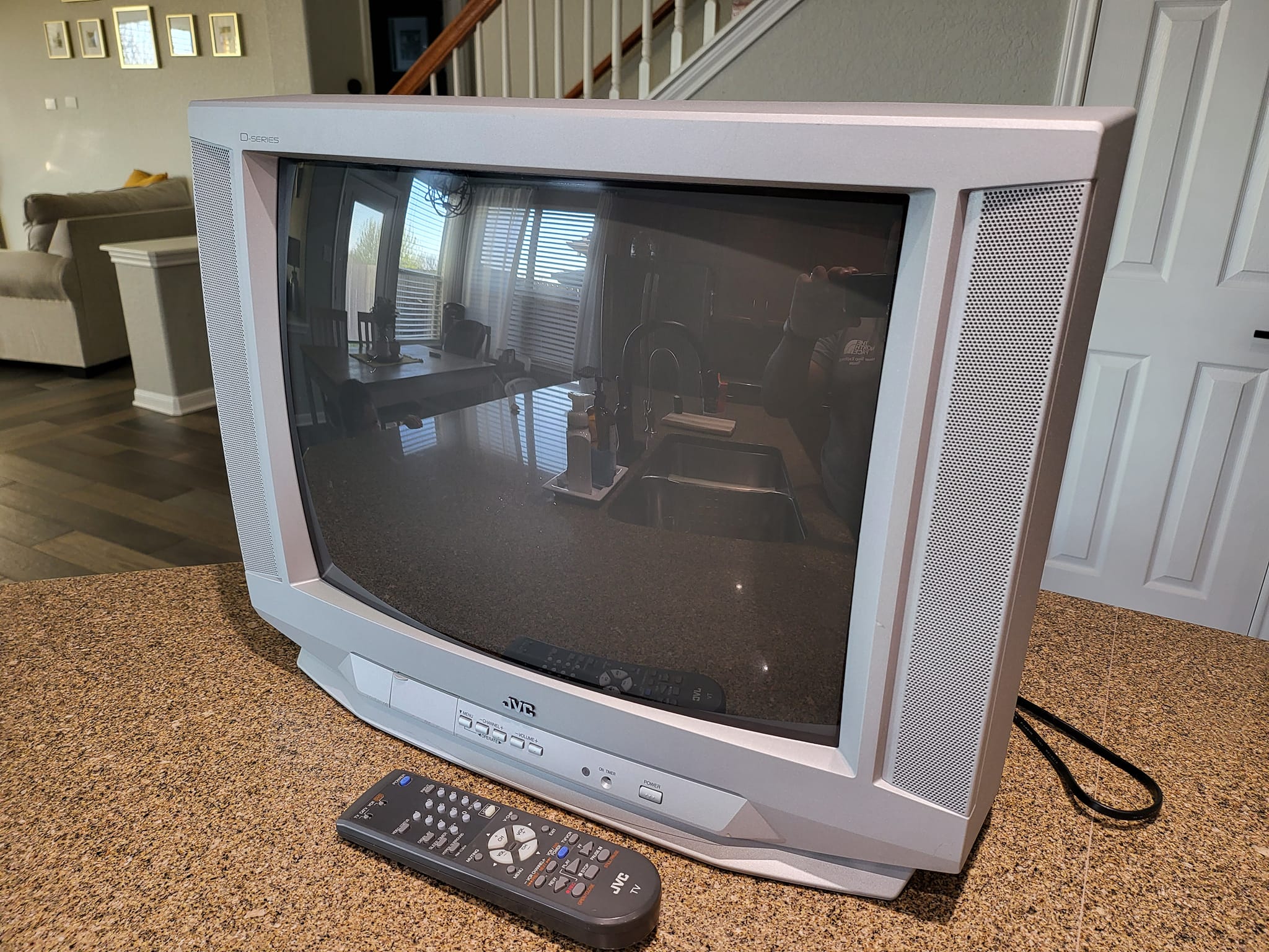 Scored a 20inch JVC D-series TV with remote
