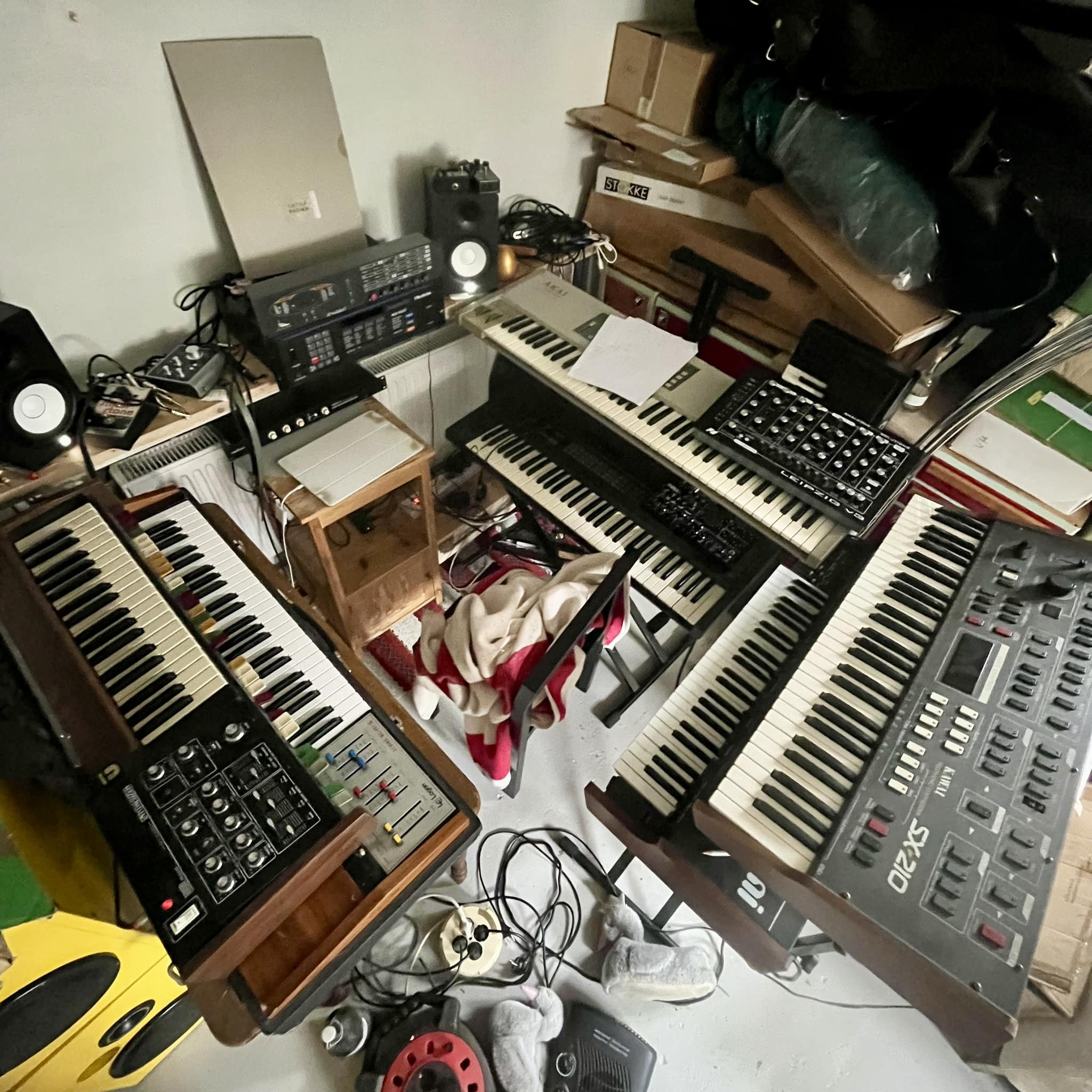 Aphex Twin's synthesizer equipment and setup